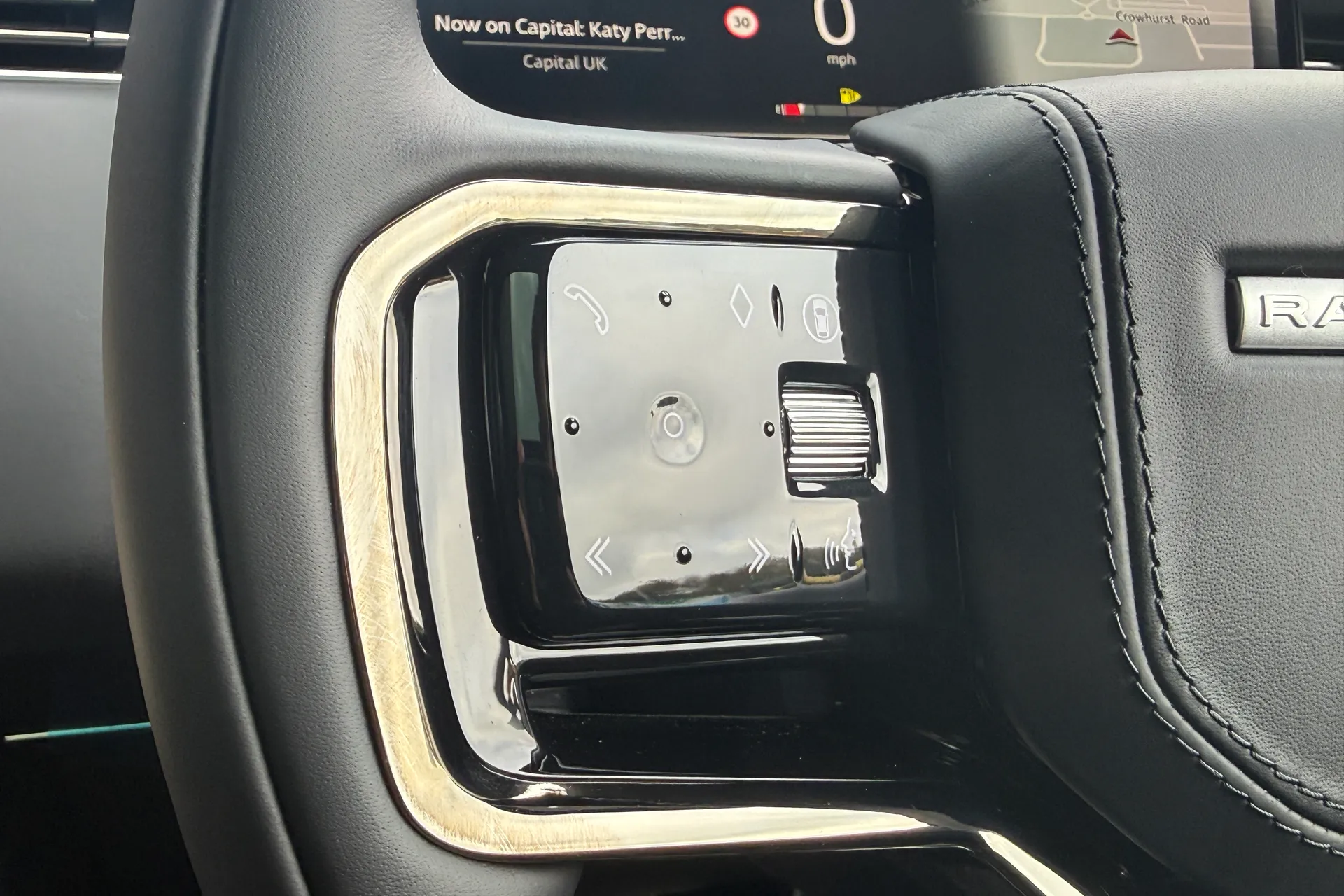 LAND ROVER RANGE ROVER SPORT thumbnail image number 26