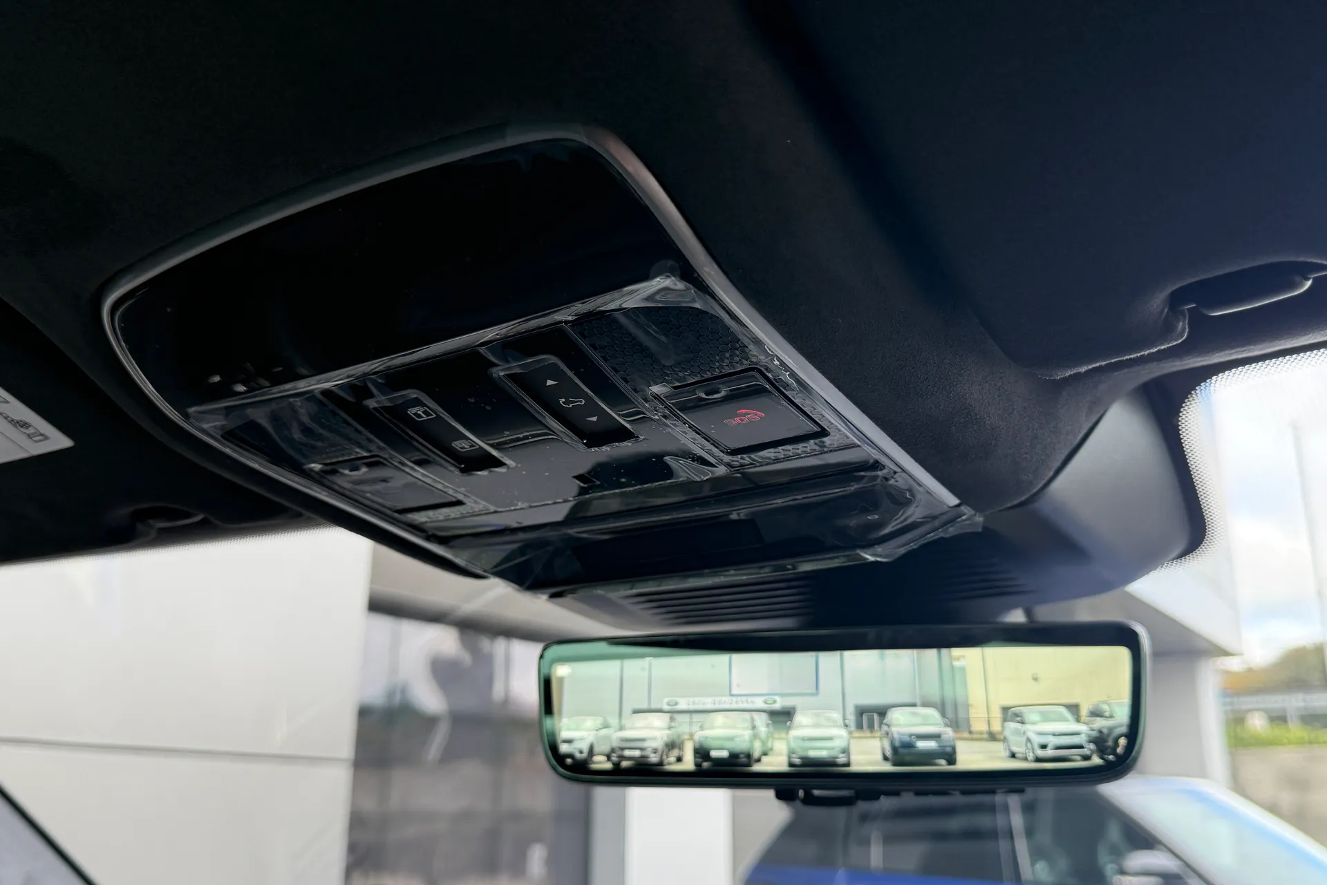 LAND ROVER RANGE ROVER SPORT thumbnail image number 24