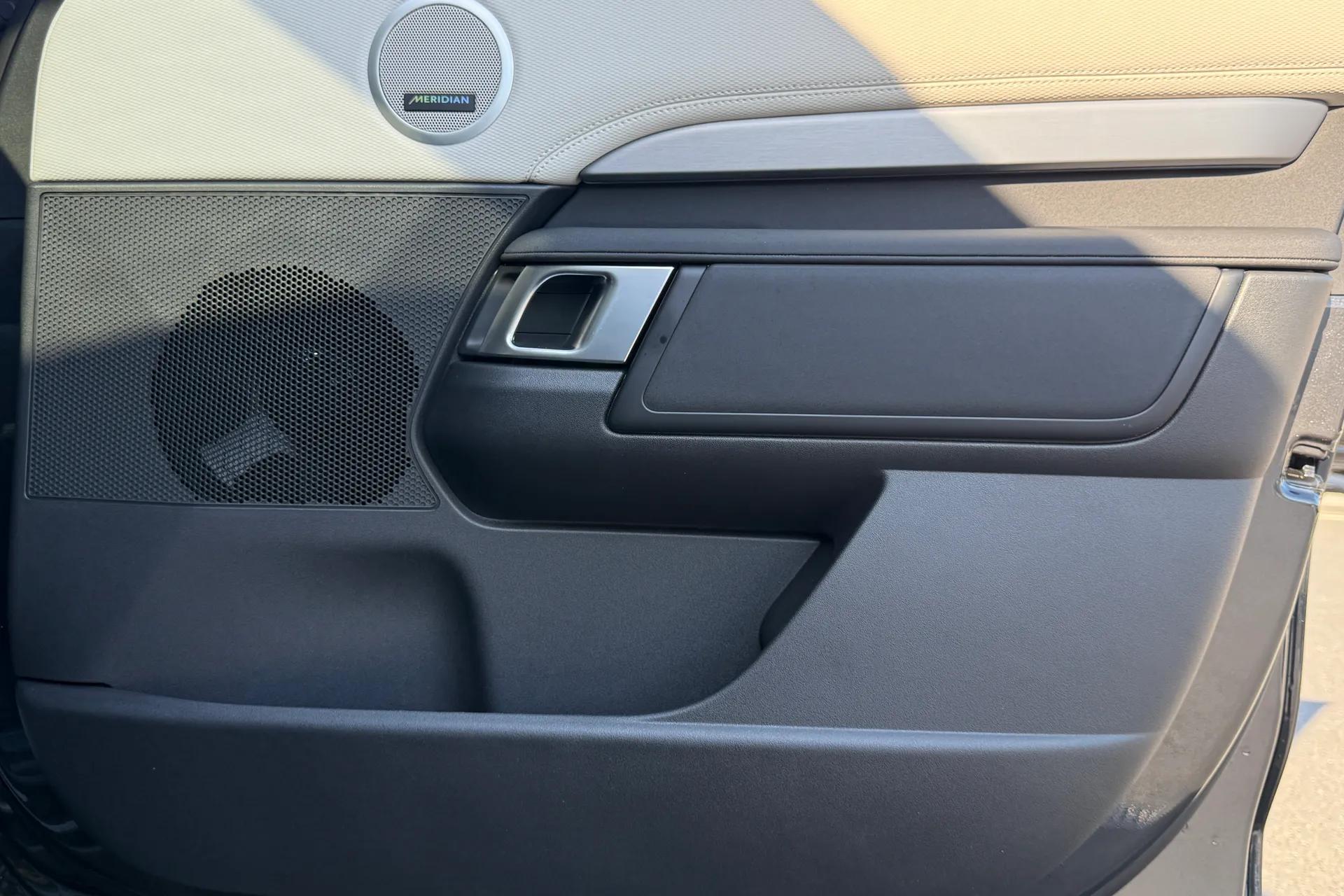 LAND ROVER DISCOVERY thumbnail image number 24