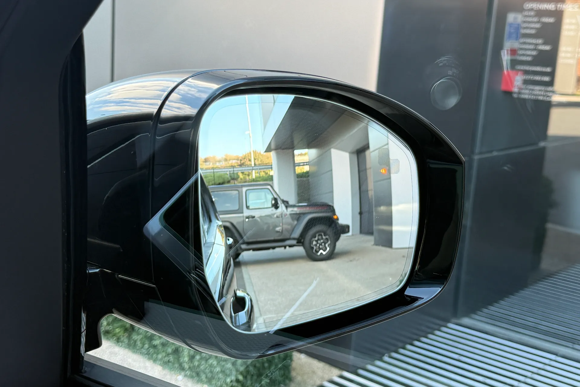 LAND ROVER DISCOVERY thumbnail image number 9