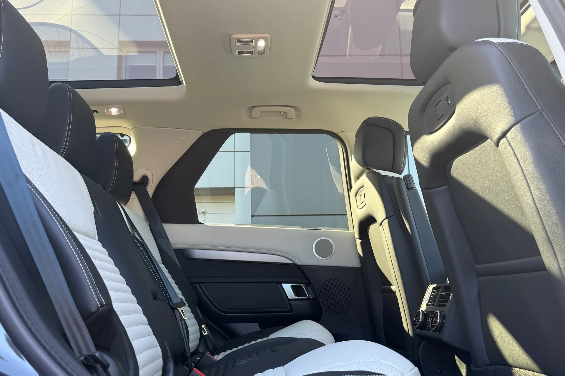 LAND ROVER DISCOVERY thumbnail image number 47