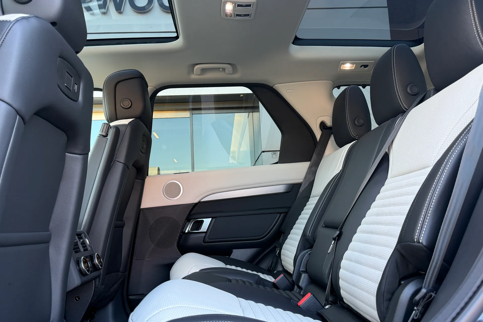 LAND ROVER DISCOVERY thumbnail image number 59