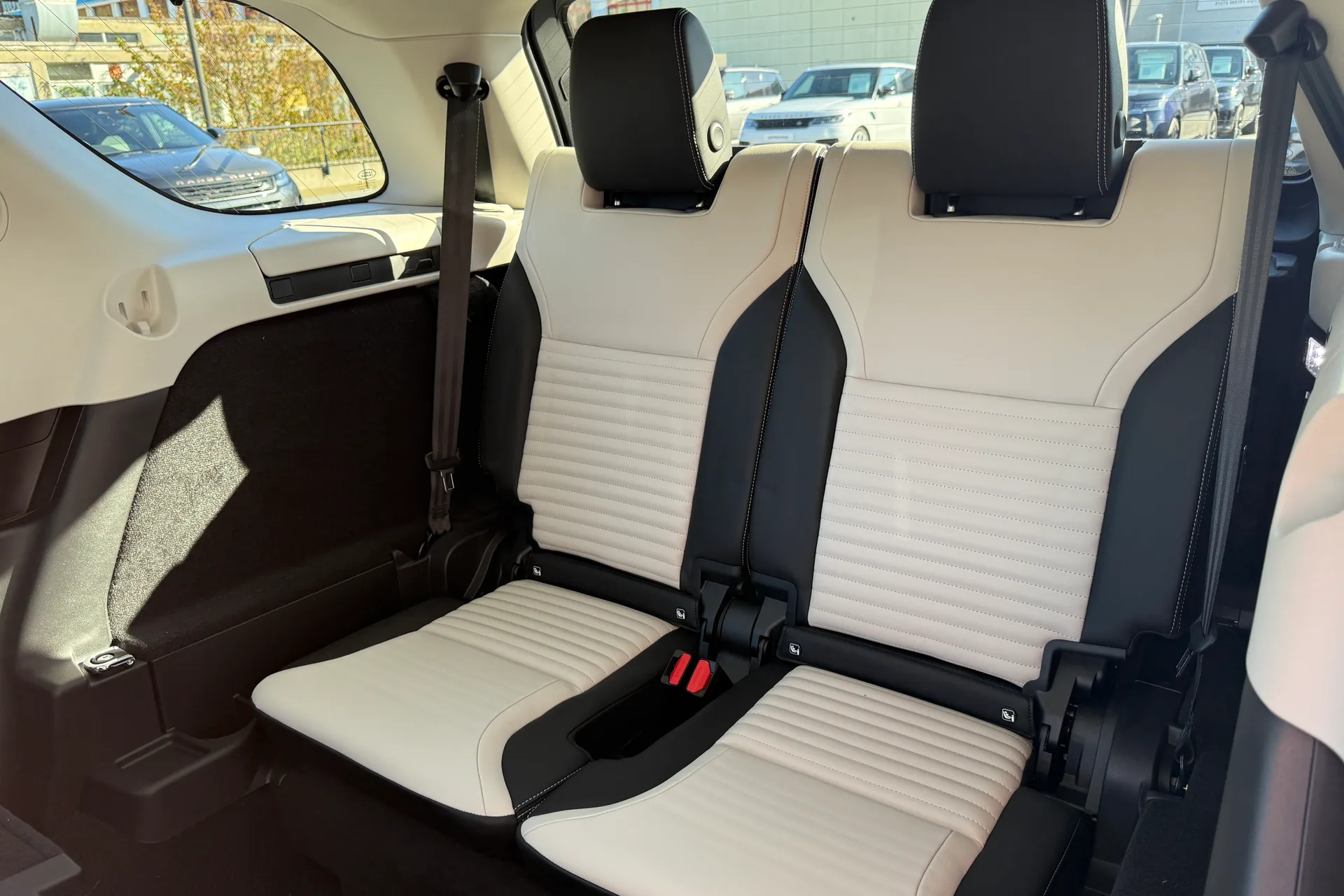 LAND ROVER DISCOVERY thumbnail image number 46