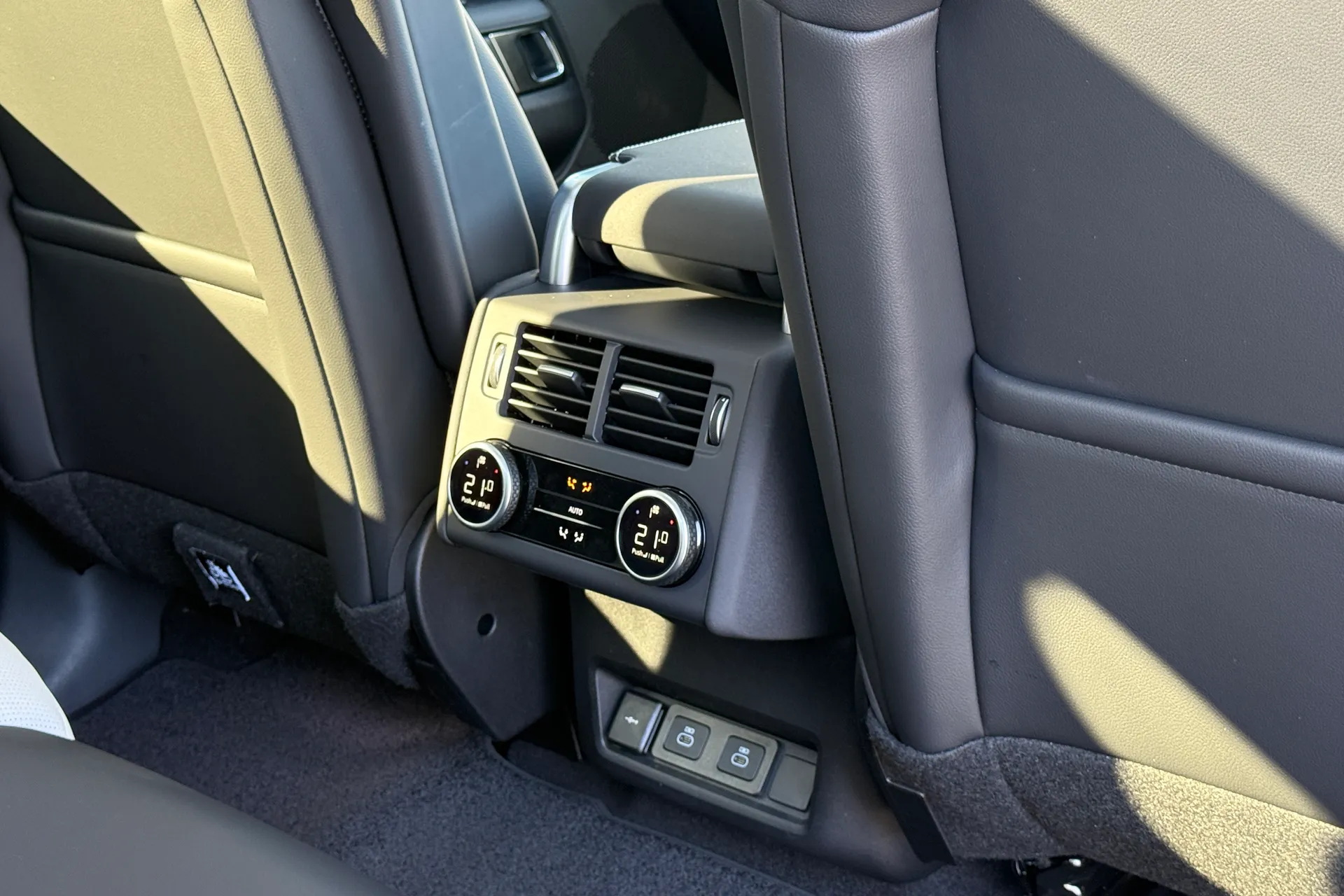 LAND ROVER DISCOVERY thumbnail image number 50