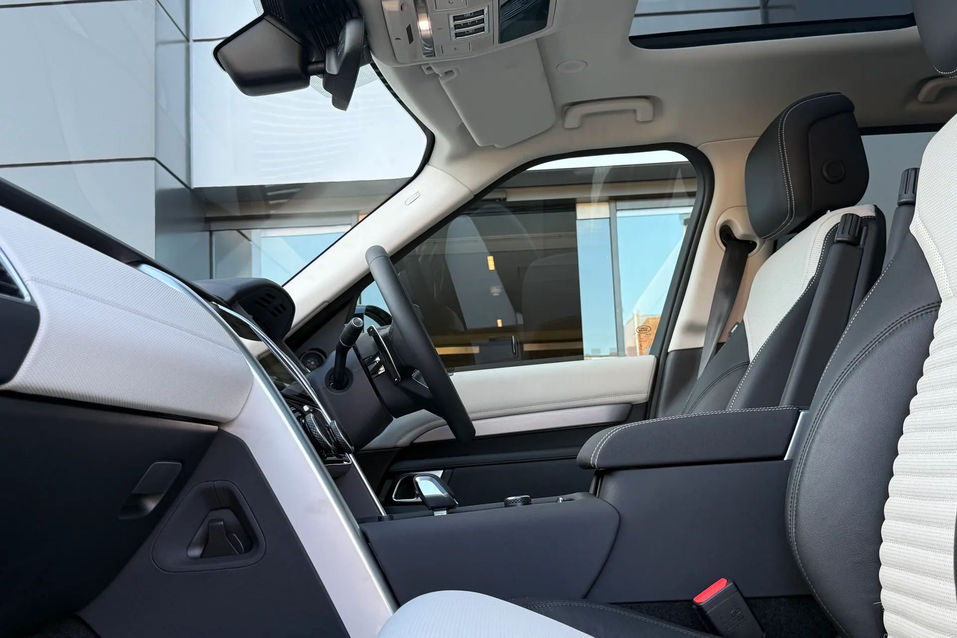 LAND ROVER DISCOVERY thumbnail image number 56