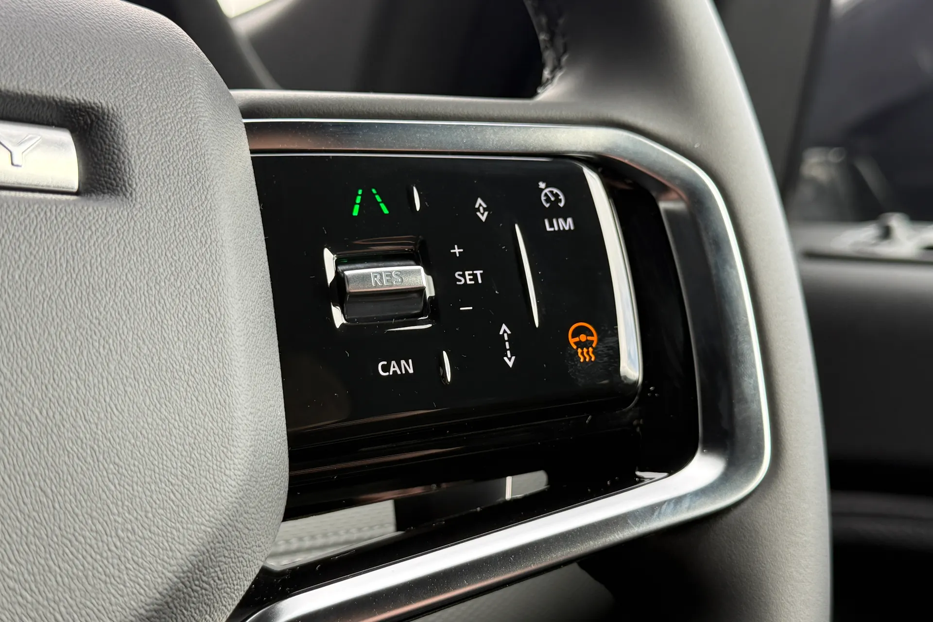 LAND ROVER DISCOVERY SPORT thumbnail image number 32