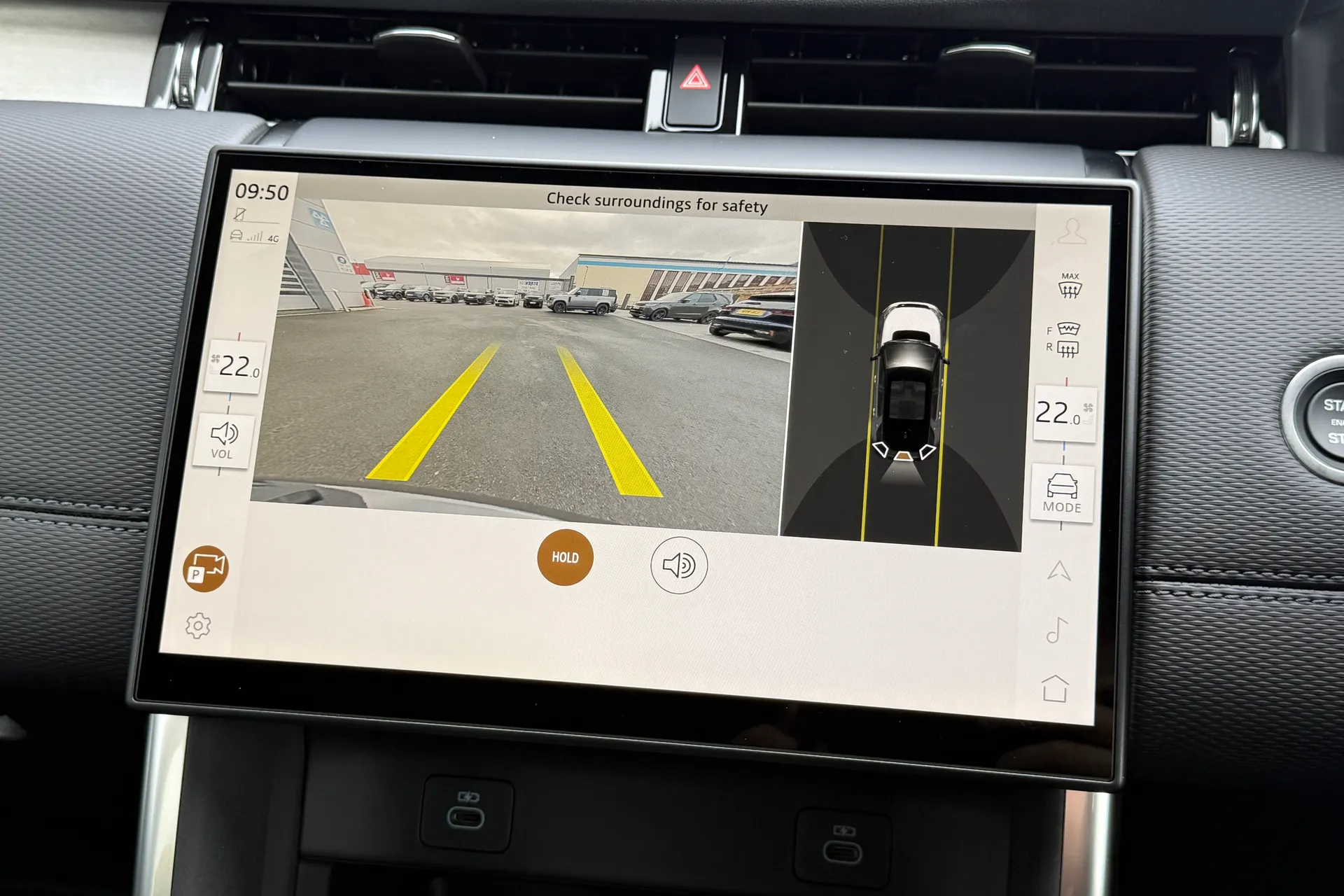 LAND ROVER DISCOVERY SPORT thumbnail image number 4