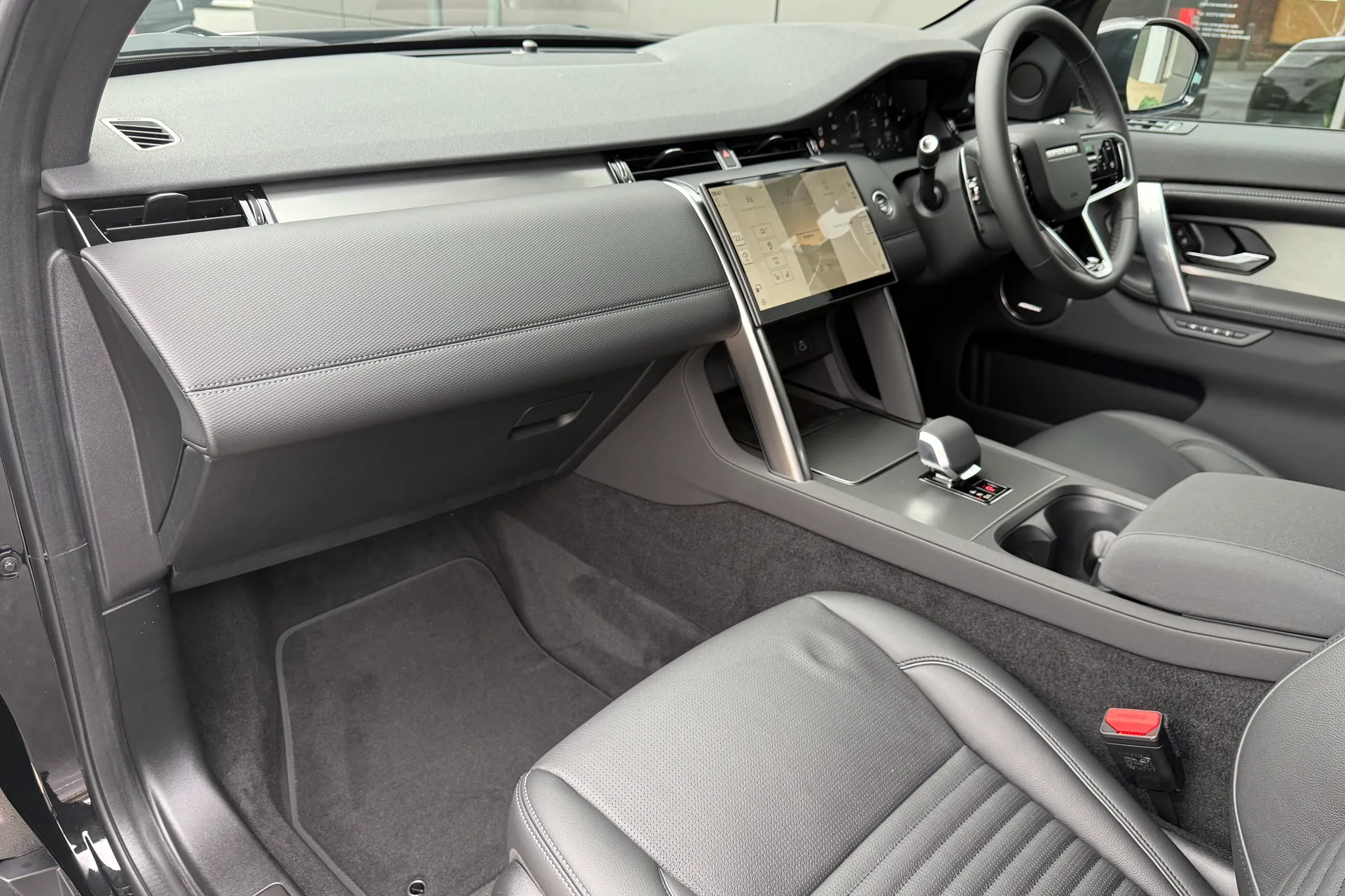 LAND ROVER DISCOVERY SPORT thumbnail image number 30