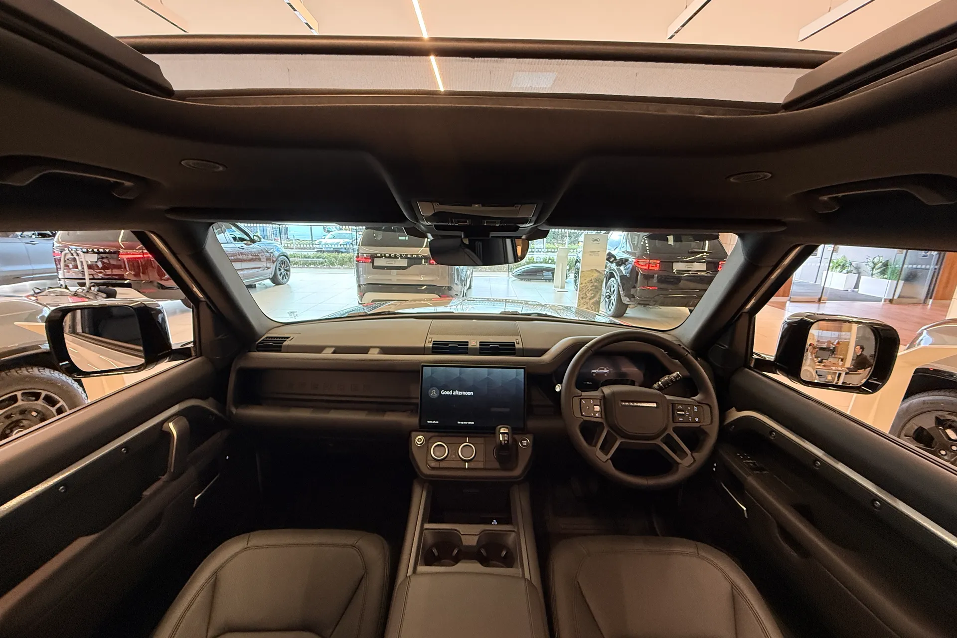 LAND ROVER Defender 90 thumbnail image number 3