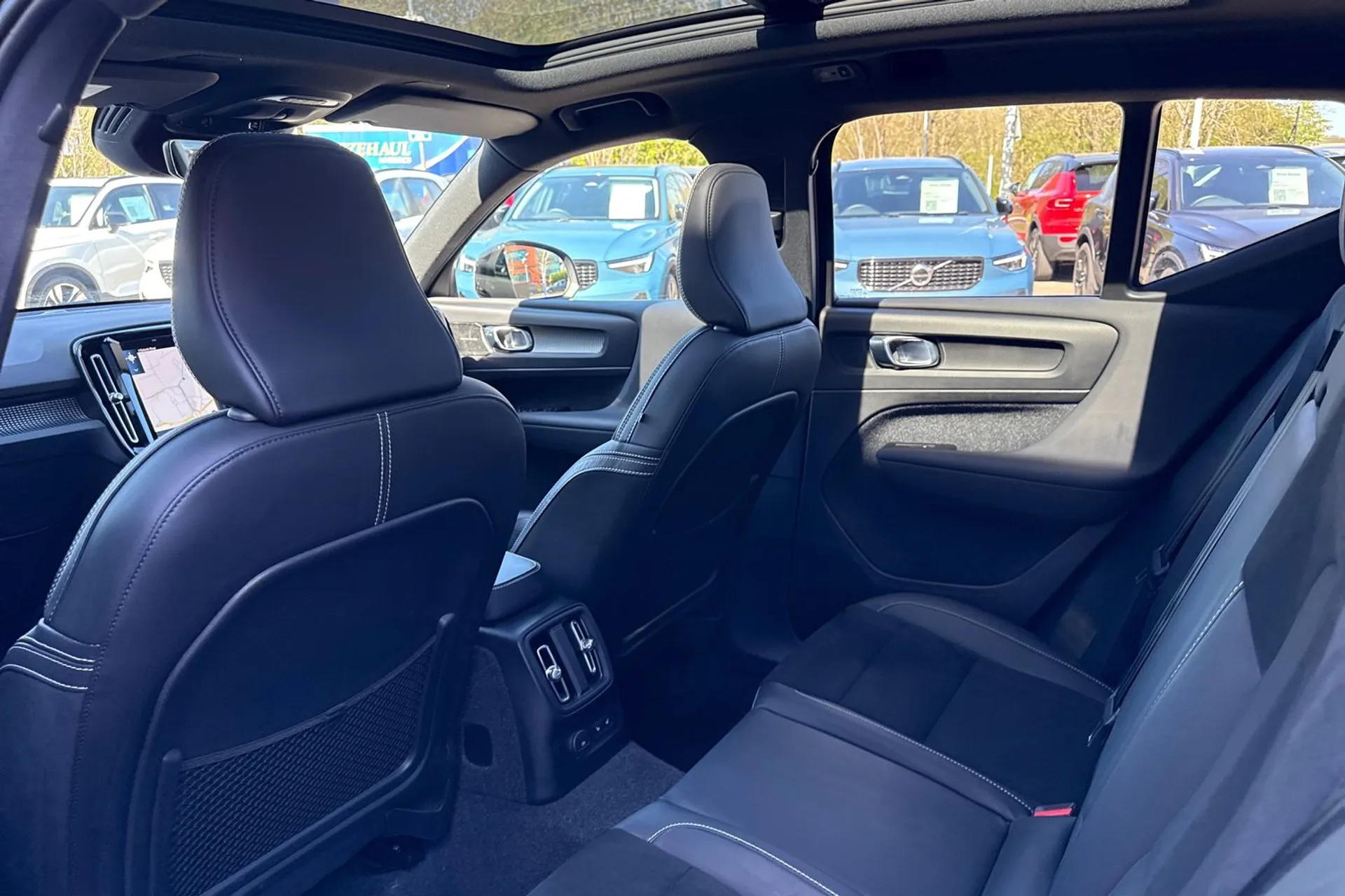 Volvo XC40 thumbnail image number 31