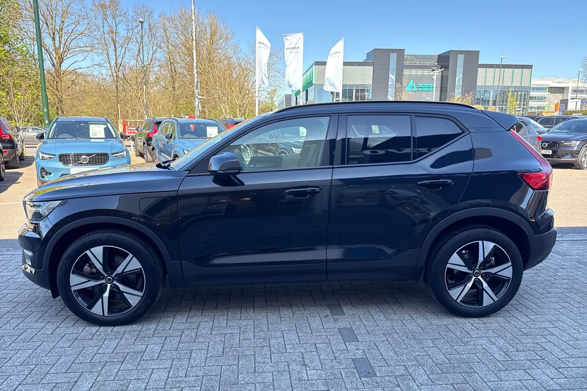 Volvo XC40 thumbnail image number 11