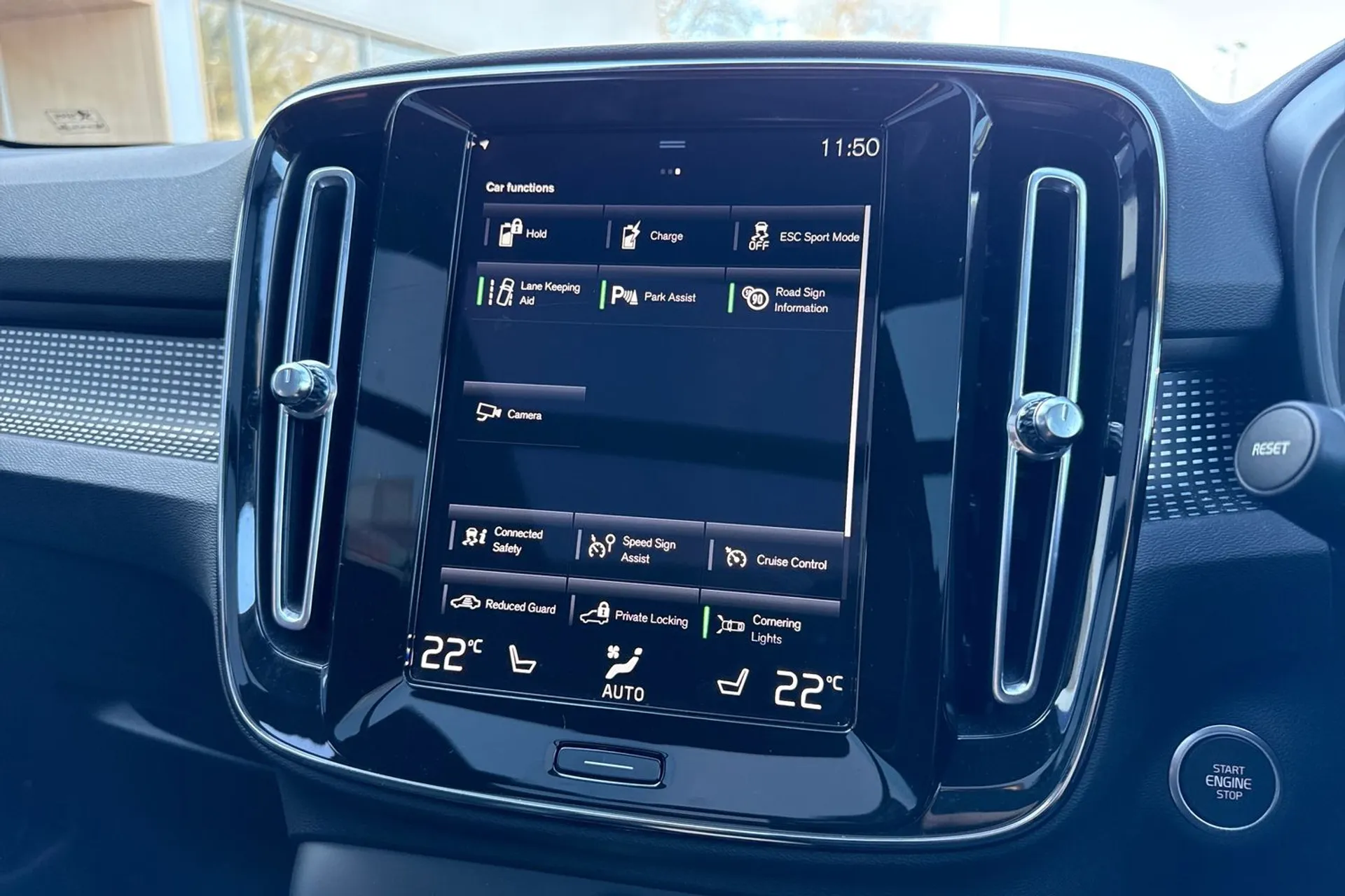 Volvo XC40 thumbnail image number 41