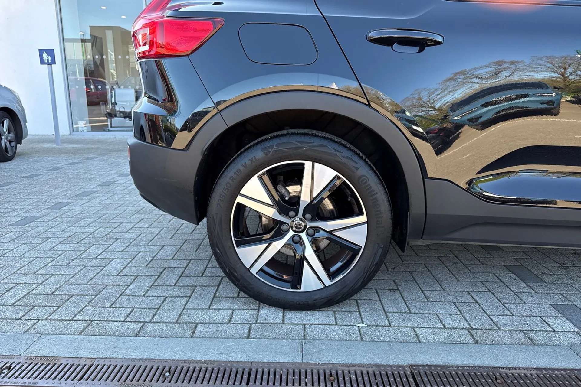 Volvo XC40 thumbnail image number 14