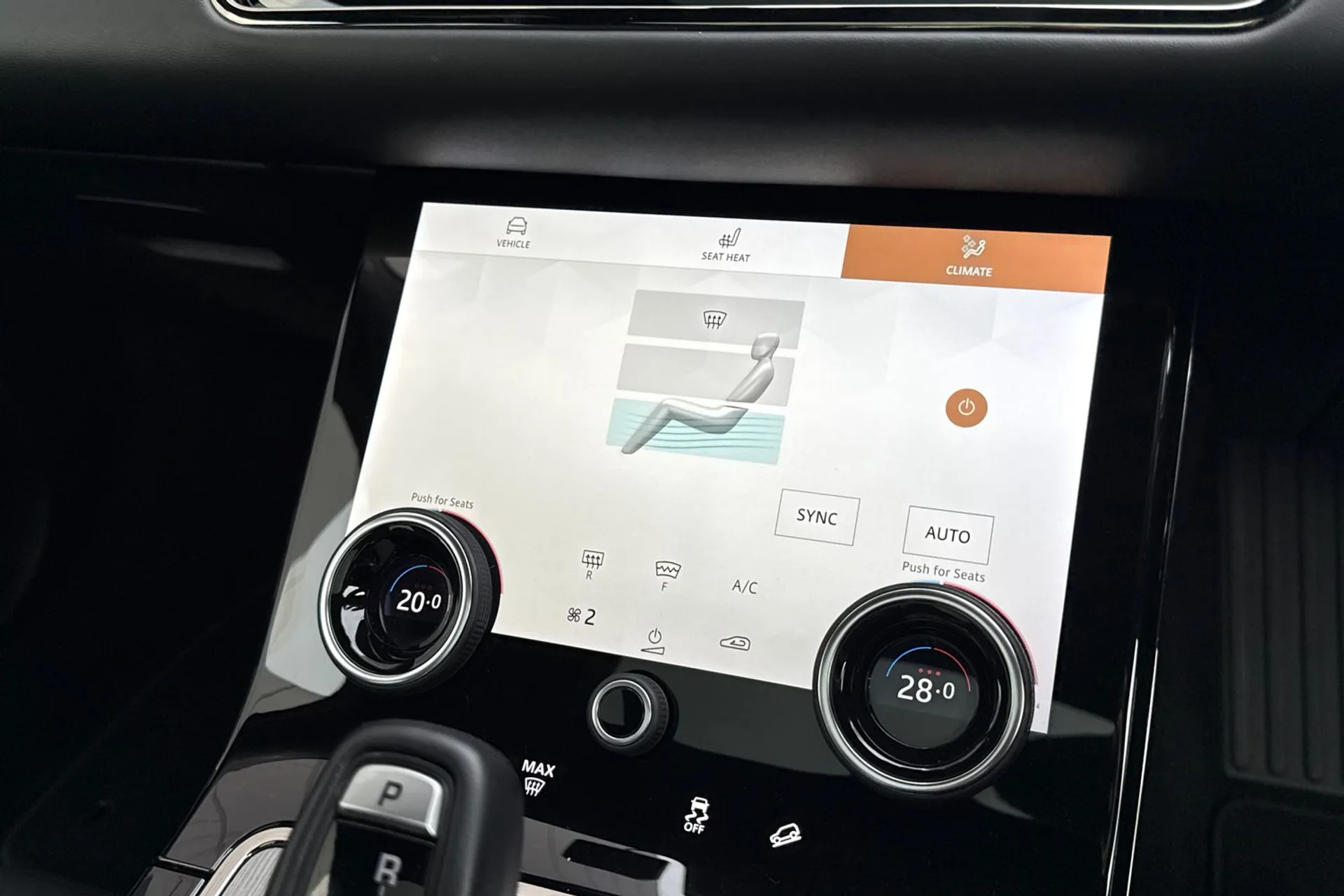 LAND ROVER RANGE ROVER EVOQUE thumbnail image number 66