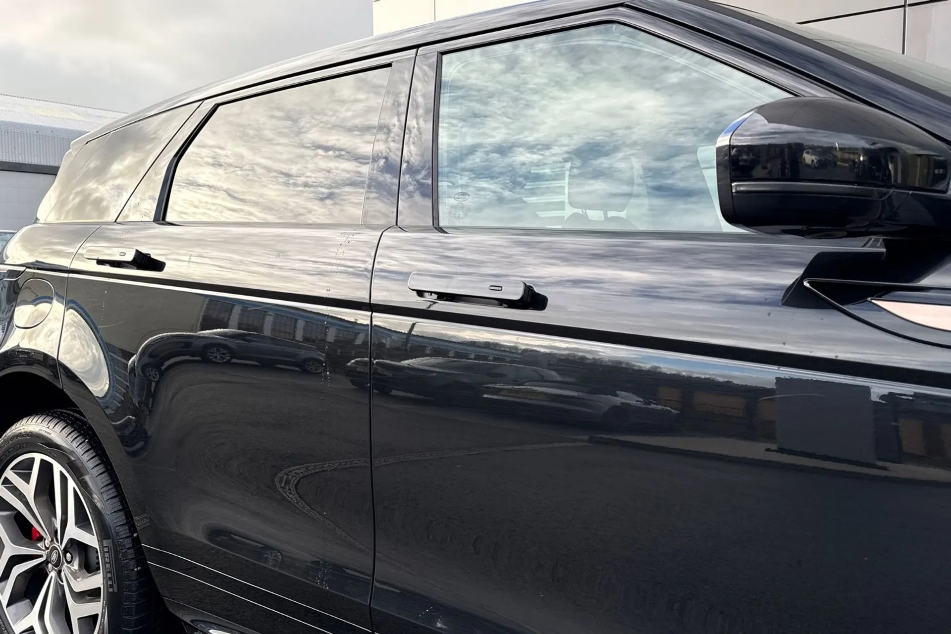 LAND ROVER RANGE ROVER EVOQUE thumbnail image number 32