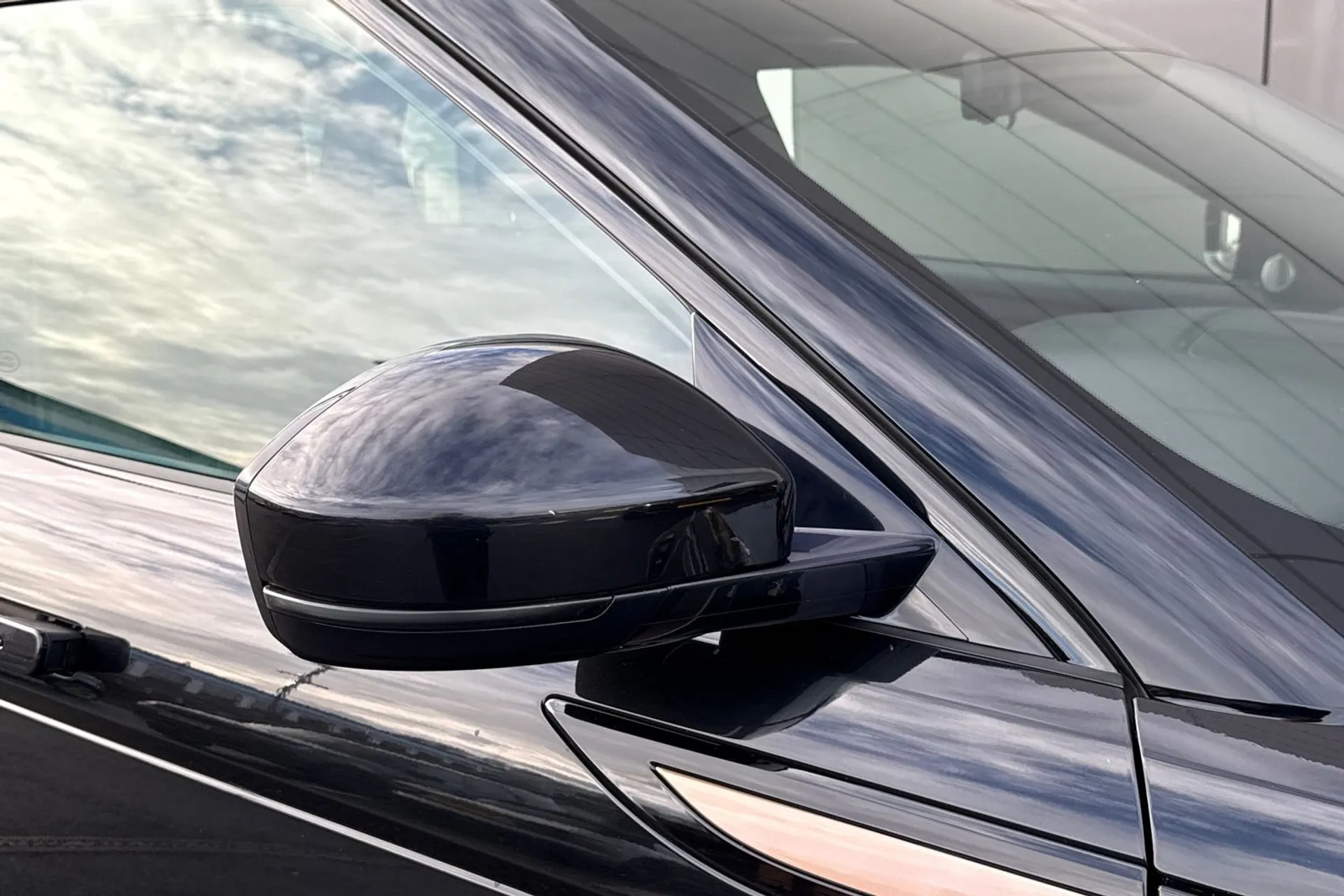 LAND ROVER RANGE ROVER EVOQUE thumbnail image number 34