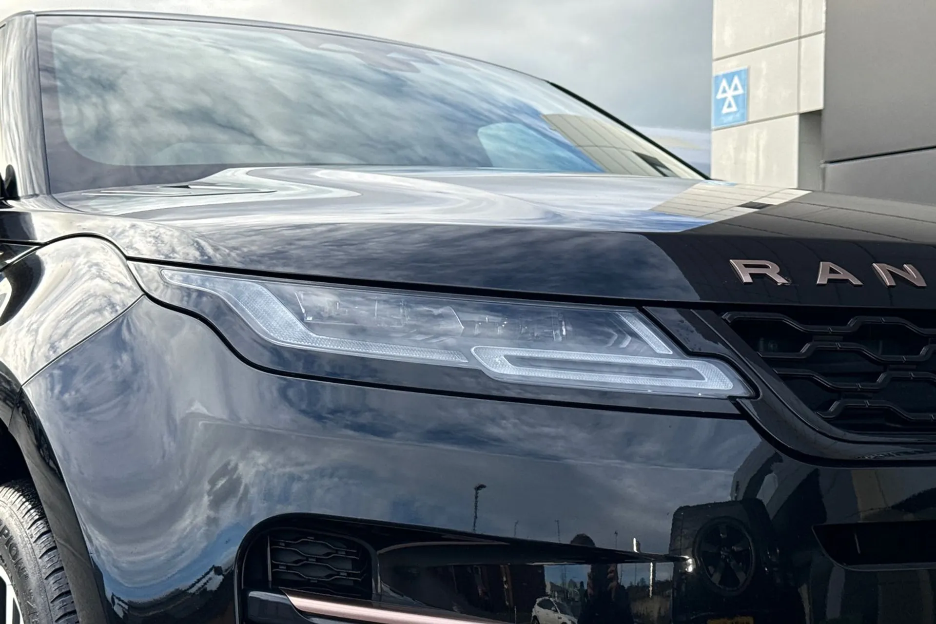 LAND ROVER RANGE ROVER EVOQUE thumbnail image number 21