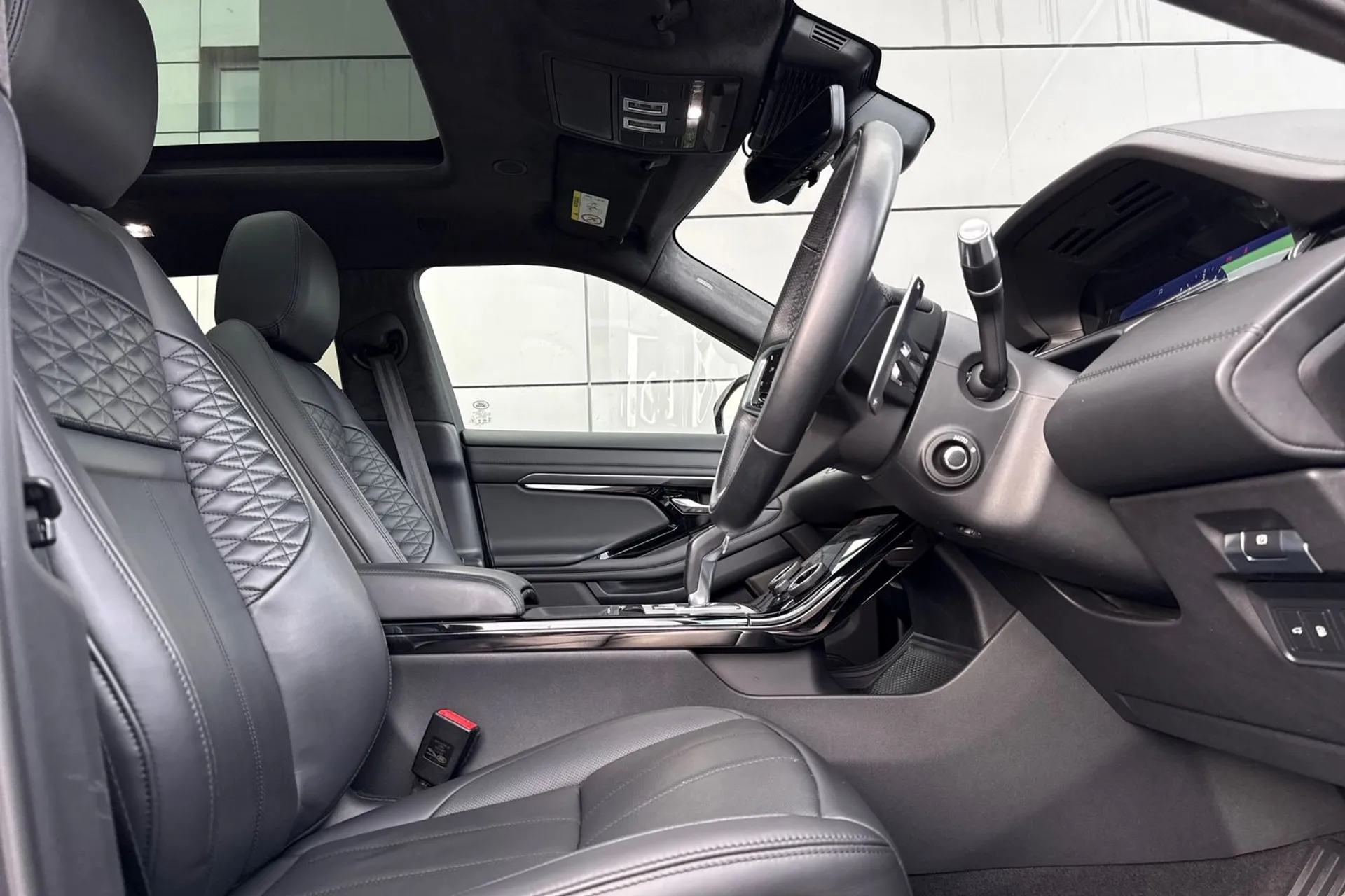 LAND ROVER RANGE ROVER EVOQUE thumbnail image number 26