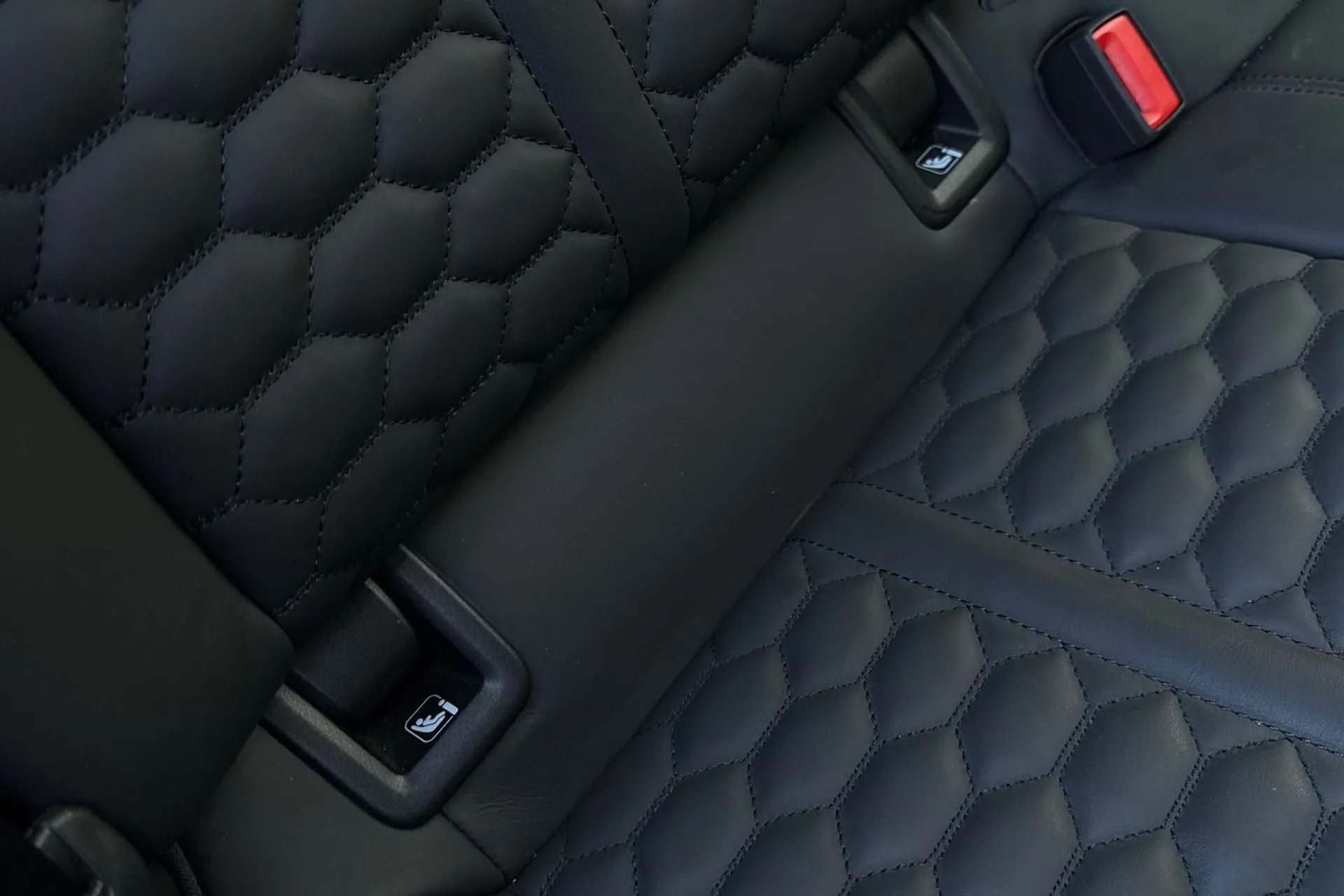 Audi RS3 thumbnail image number 24