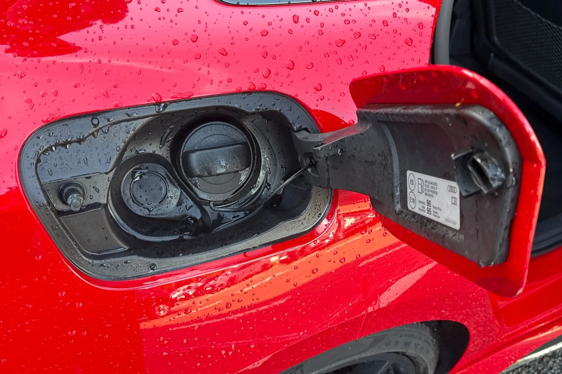 Audi RS3 thumbnail image number 25