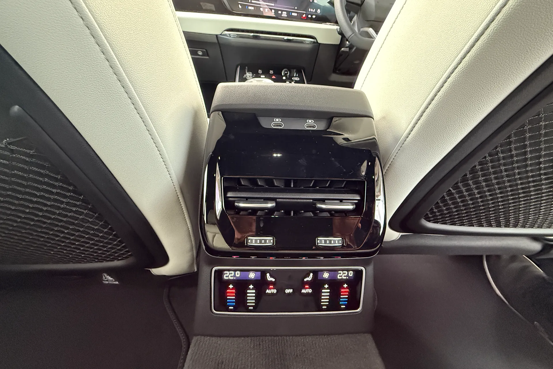 Audi A6 thumbnail image number 29