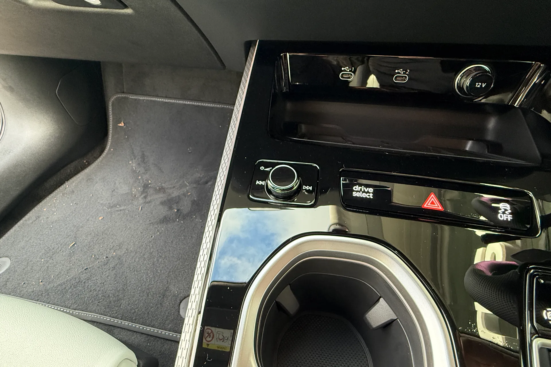 Audi A6 thumbnail image number 19