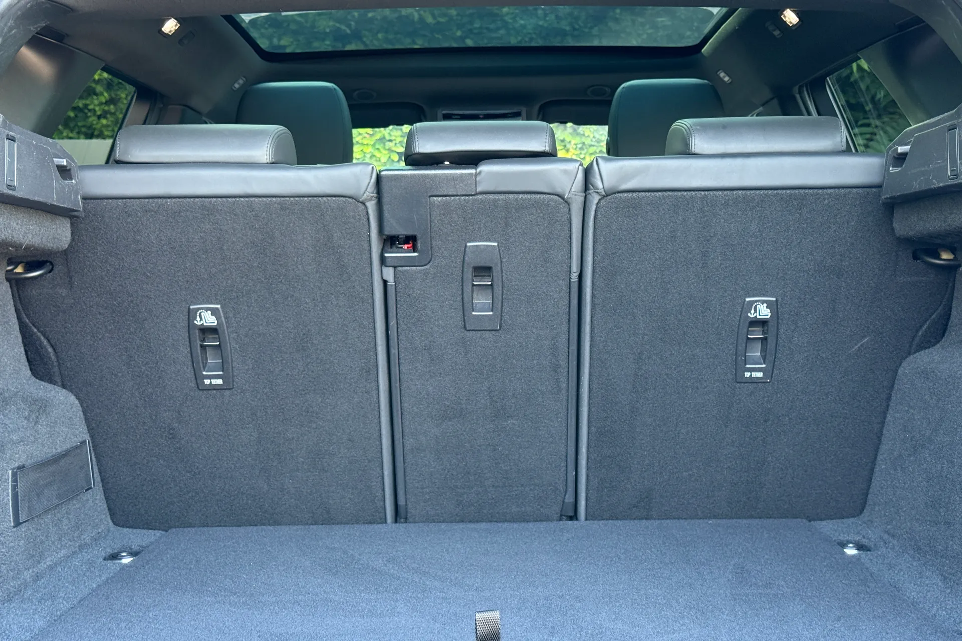 LAND ROVER RANGE ROVER EVOQUE thumbnail image number 36