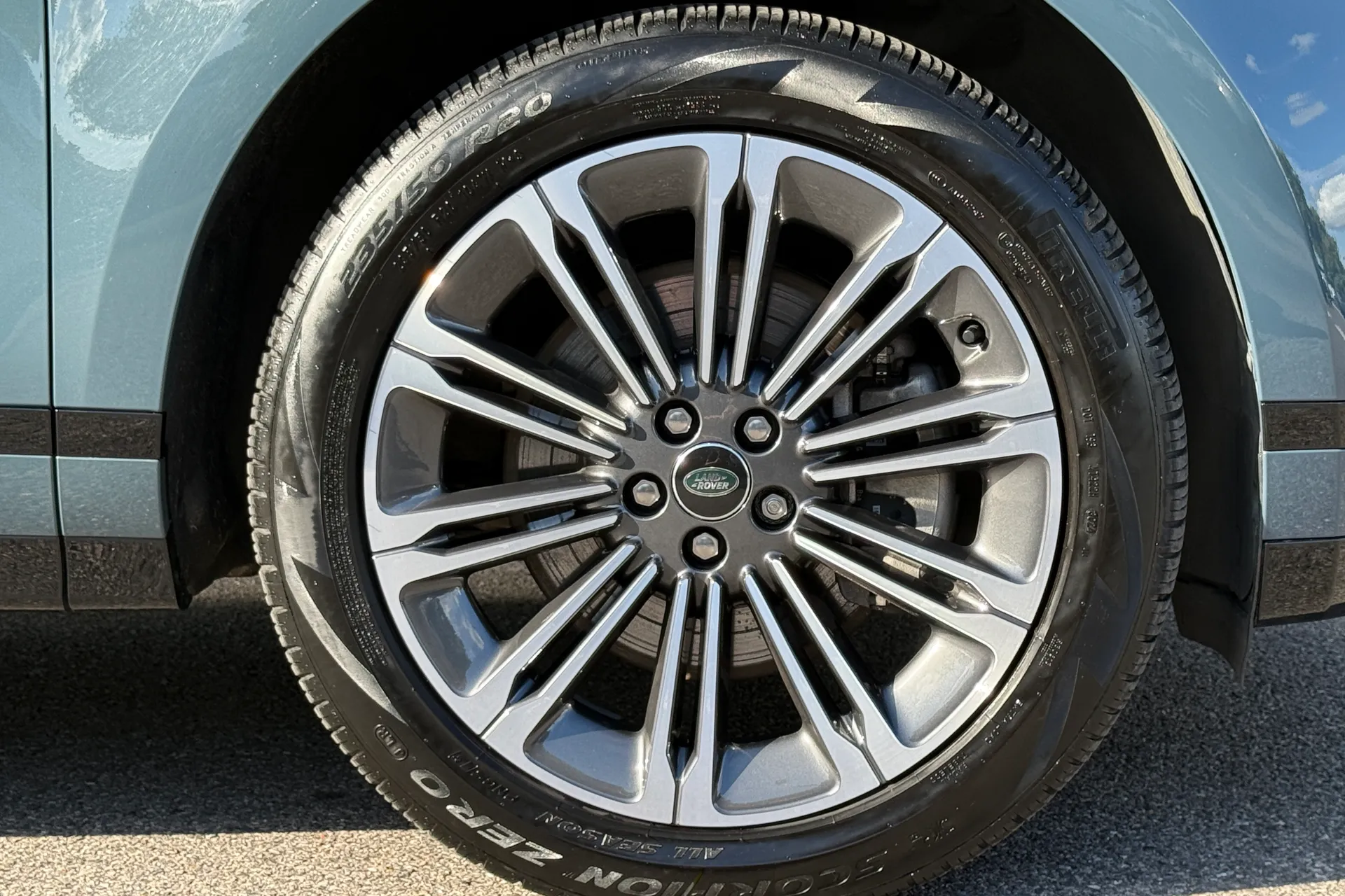 LAND ROVER RANGE ROVER EVOQUE thumbnail image number 21