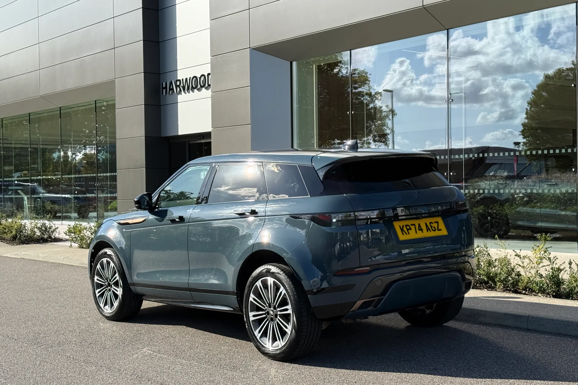 LAND ROVER RANGE ROVER EVOQUE thumbnail image number 16