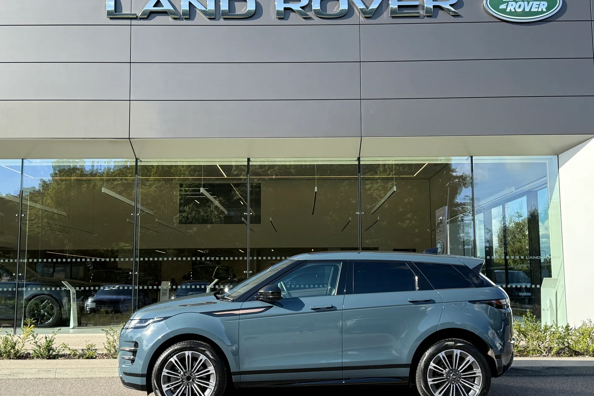 LAND ROVER RANGE ROVER EVOQUE thumbnail image number 9