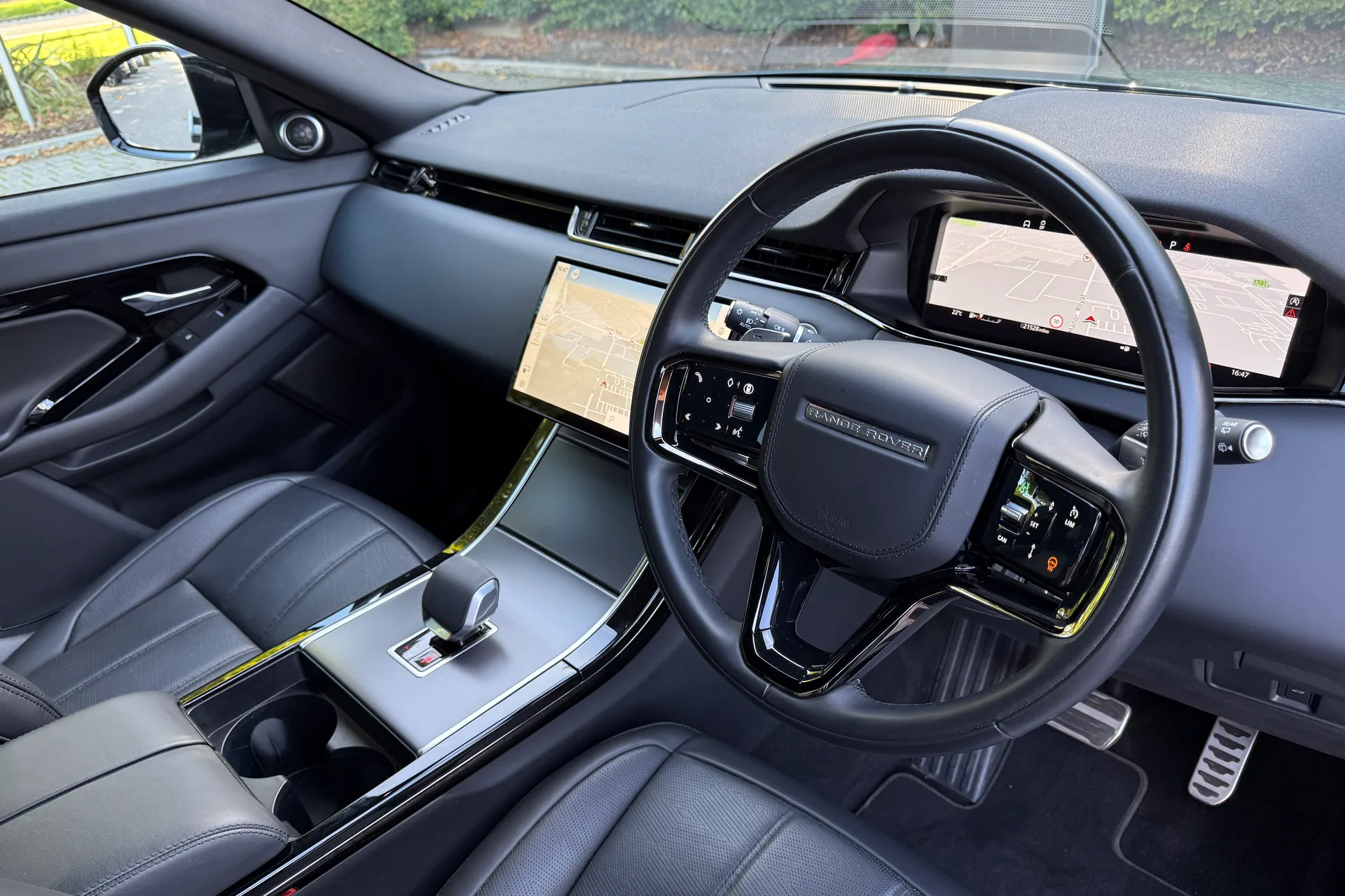 LAND ROVER RANGE ROVER EVOQUE thumbnail image number 45