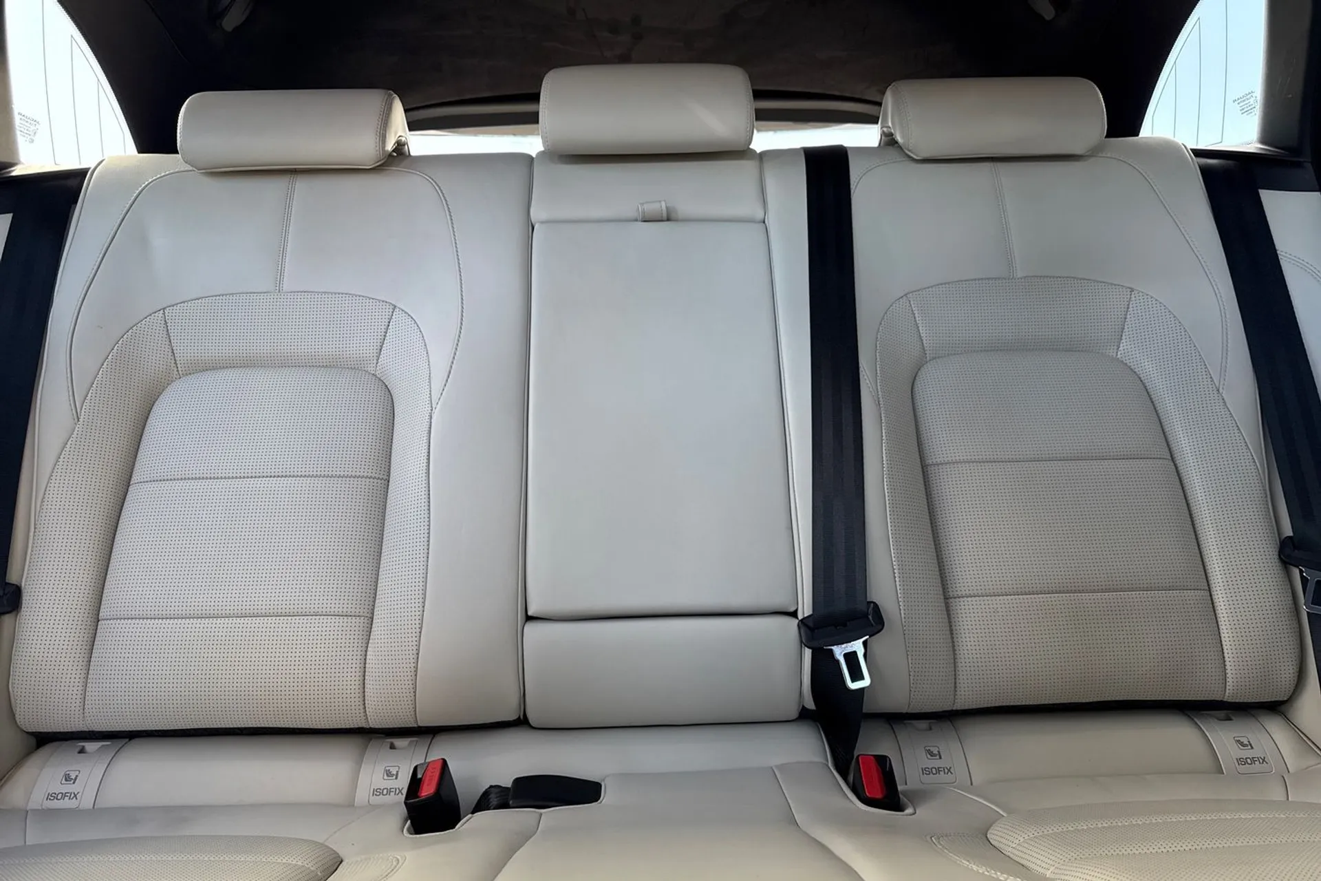 Jaguar F-PACE thumbnail image number 41