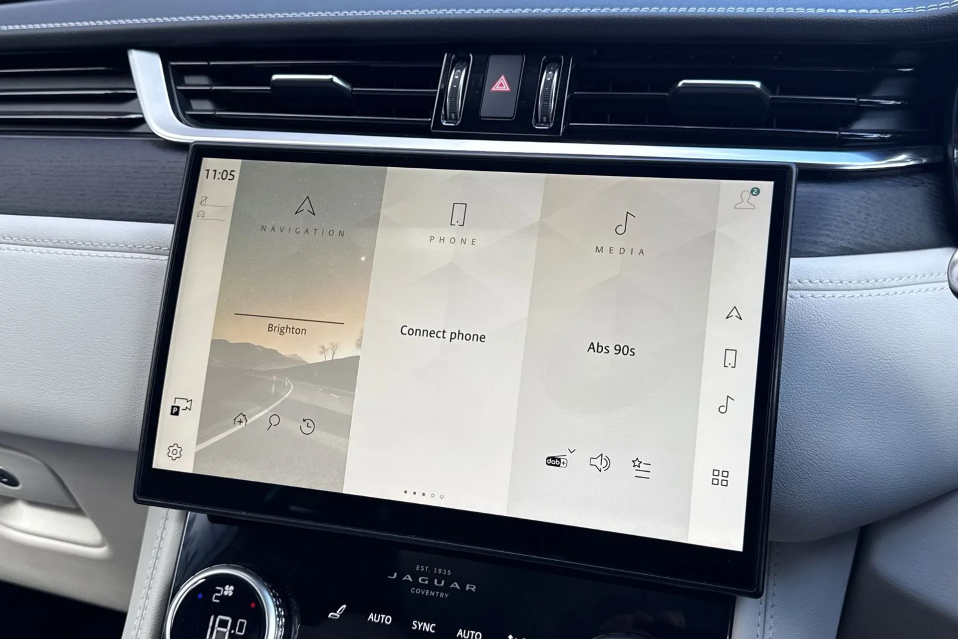 Jaguar F-PACE thumbnail image number 59