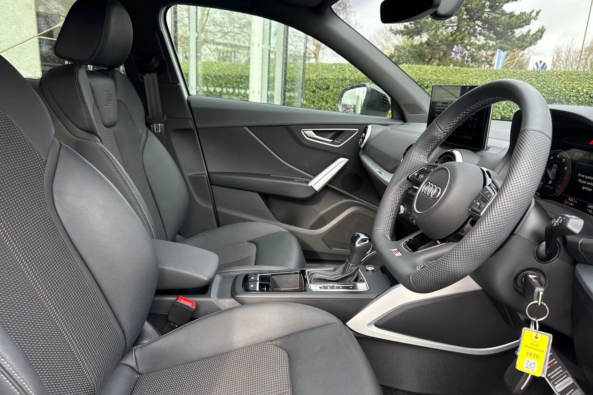 Audi Q2 thumbnail image number 44