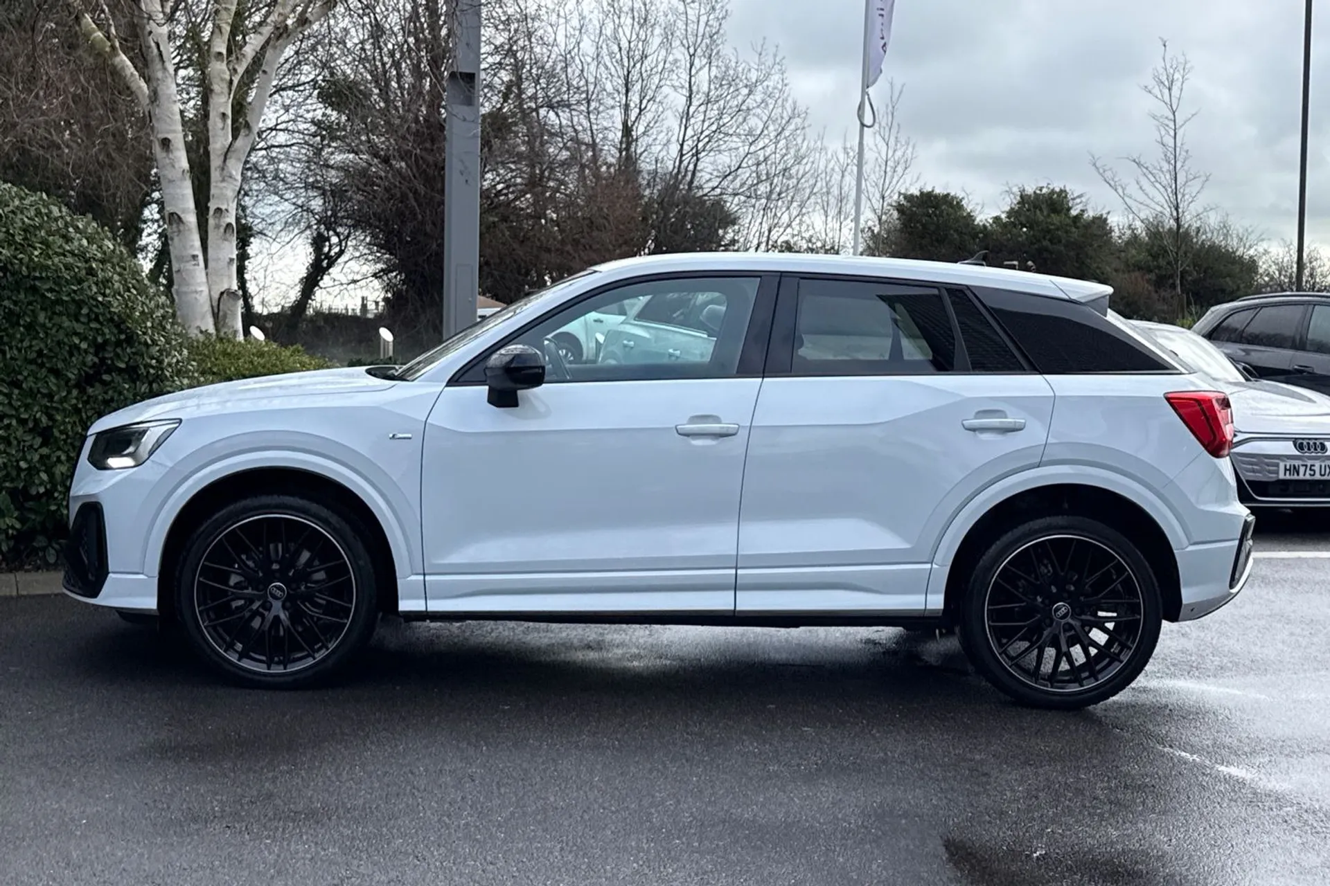 Audi Q2 thumbnail image number 18