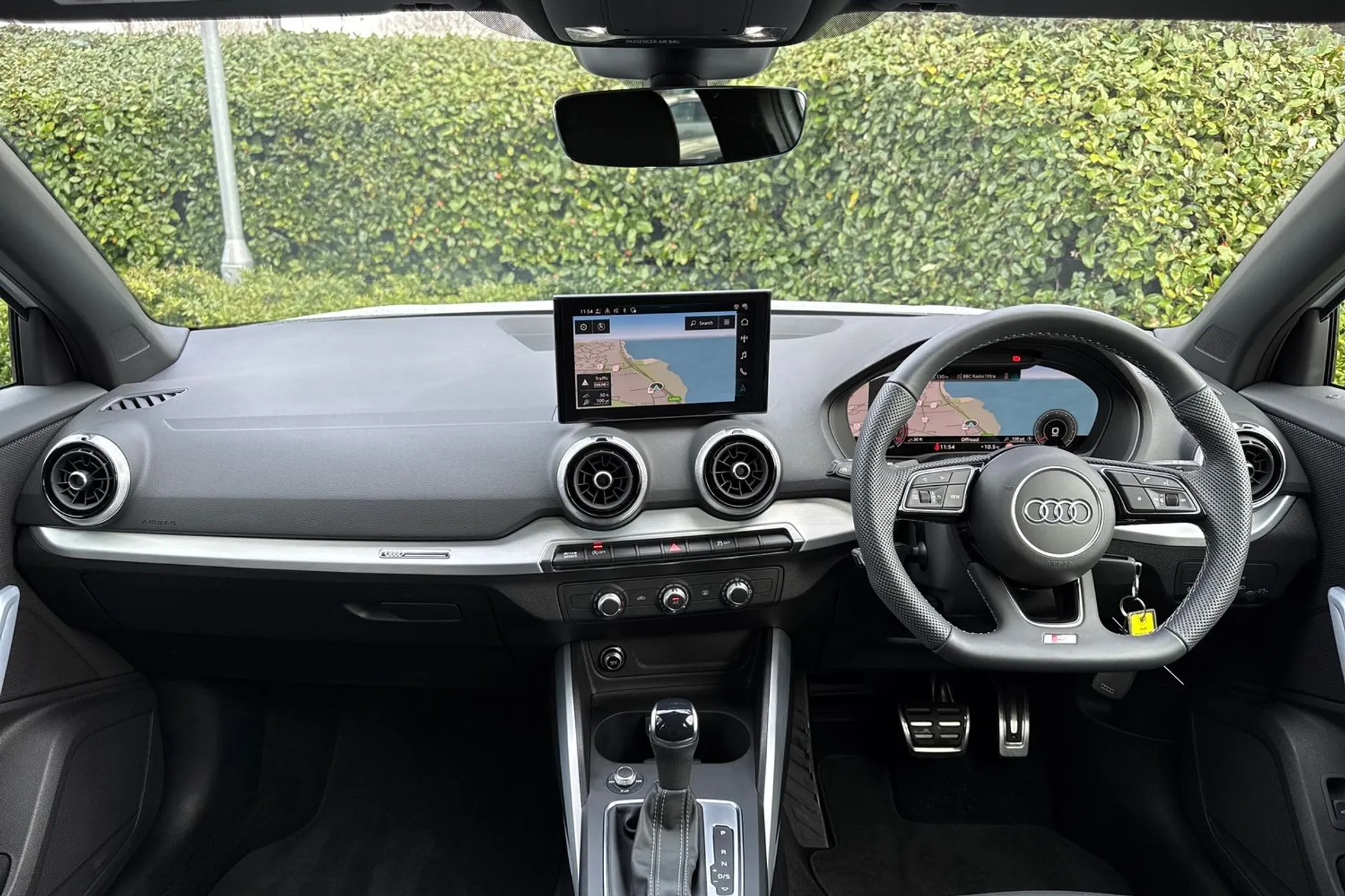 Audi Q2 thumbnail image number 3