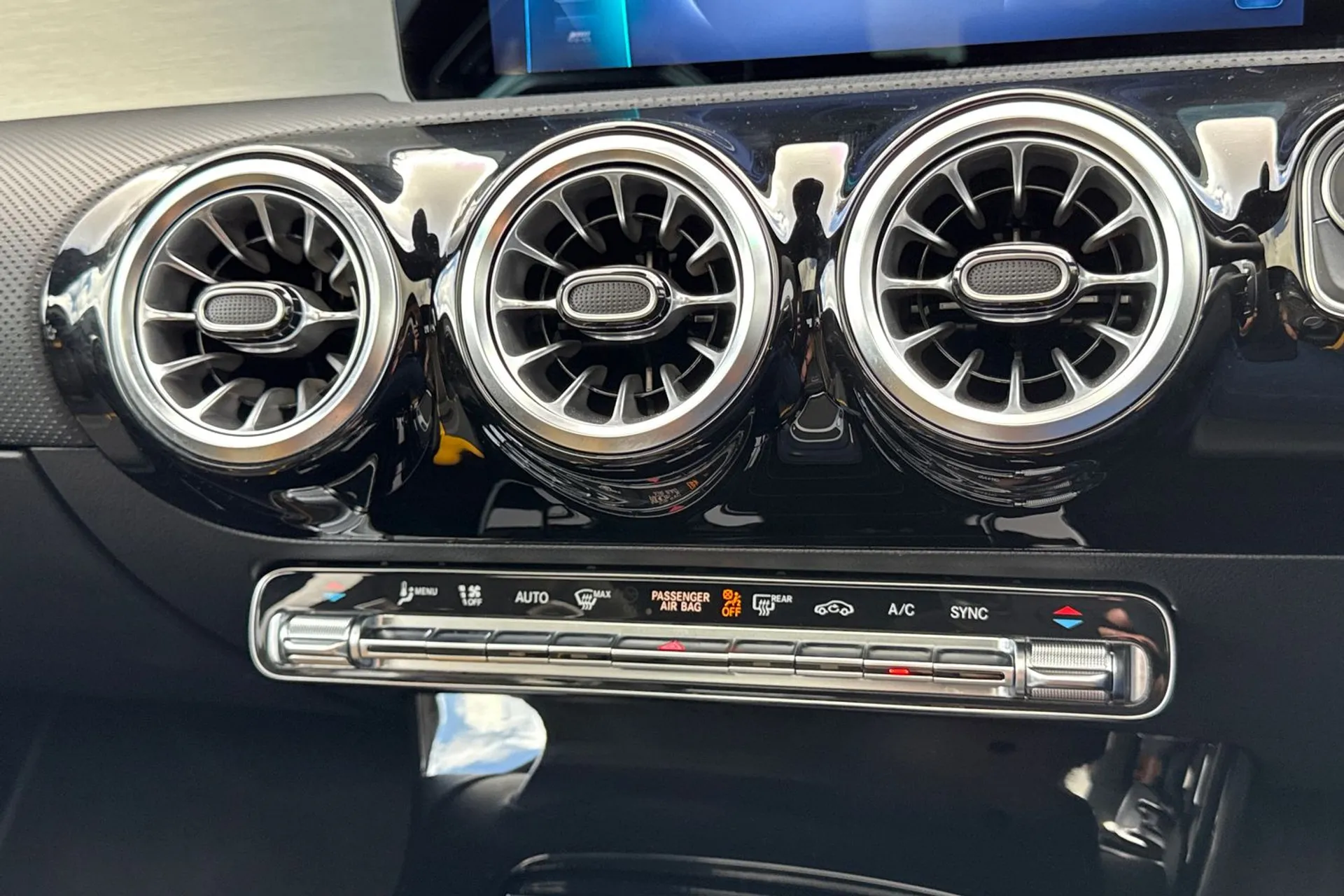 MERCEDES-BENZ A CLASS thumbnail image number 38