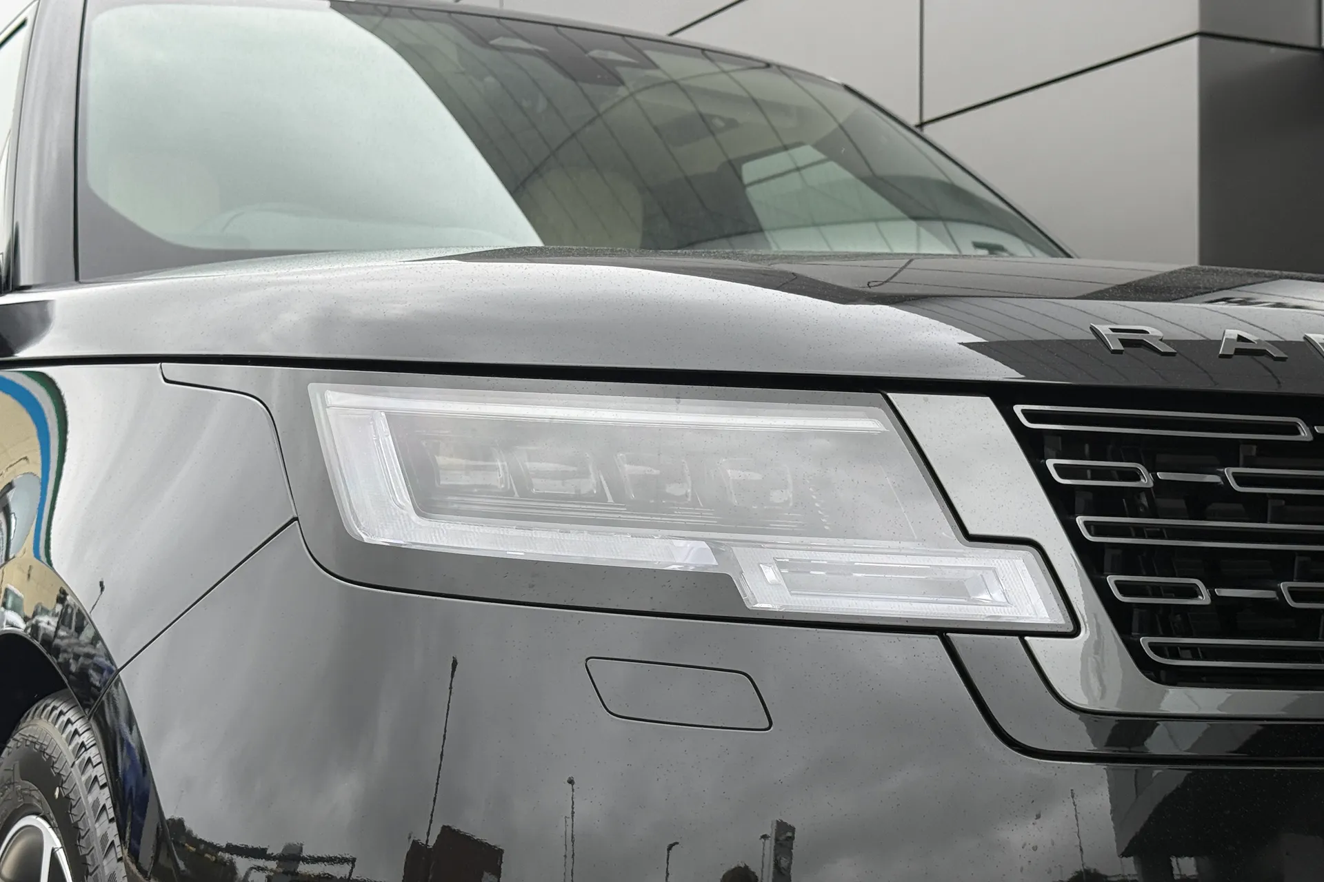 LAND ROVER RANGE ROVER thumbnail image number 28