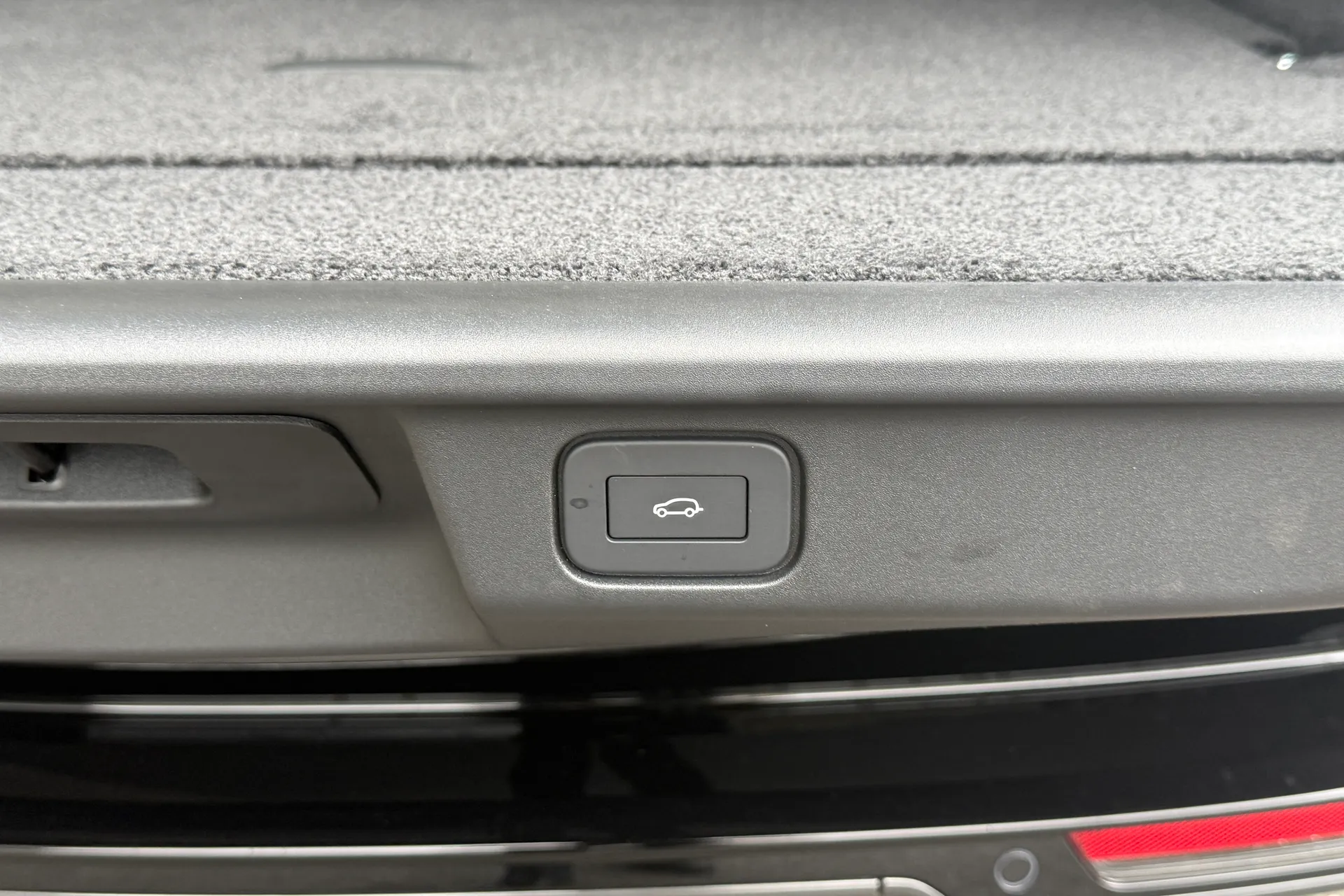 LAND ROVER RANGE ROVER thumbnail image number 48