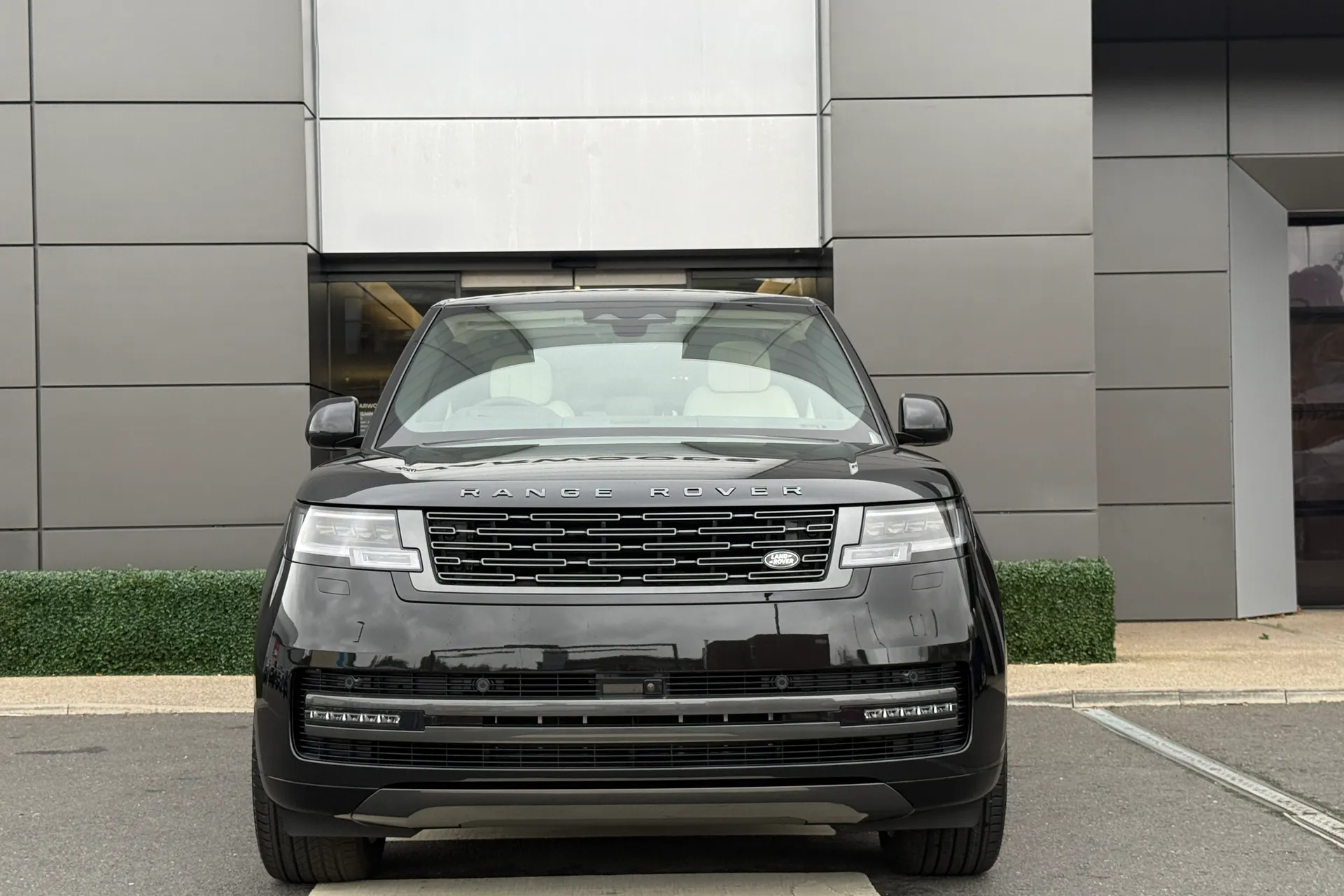 LAND ROVER RANGE ROVER thumbnail image number 10