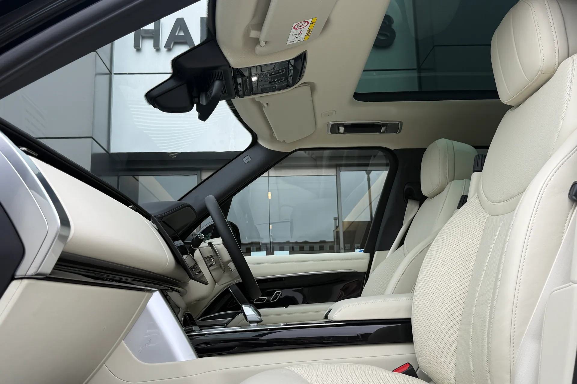 LAND ROVER RANGE ROVER thumbnail image number 57