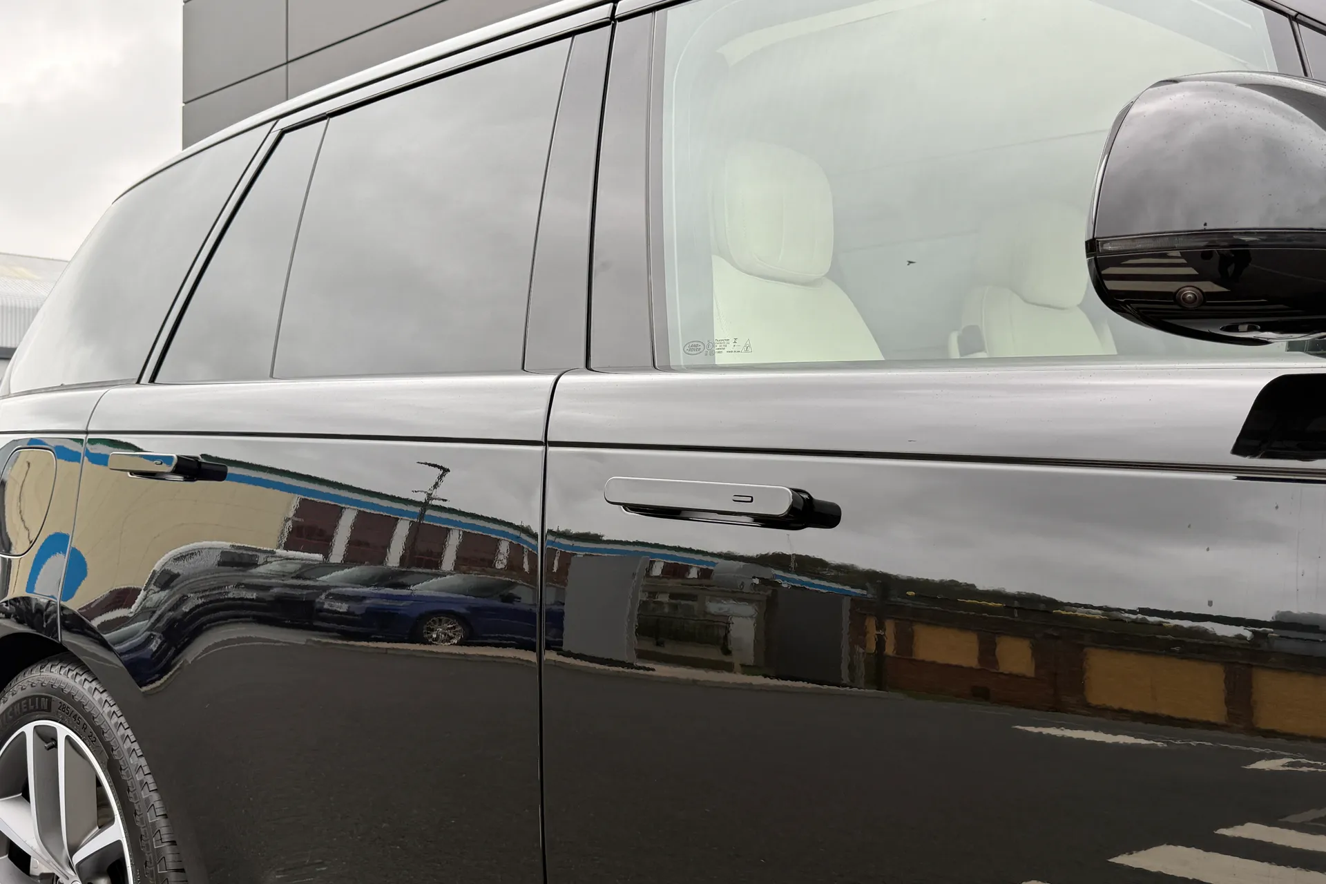 LAND ROVER RANGE ROVER thumbnail image number 31