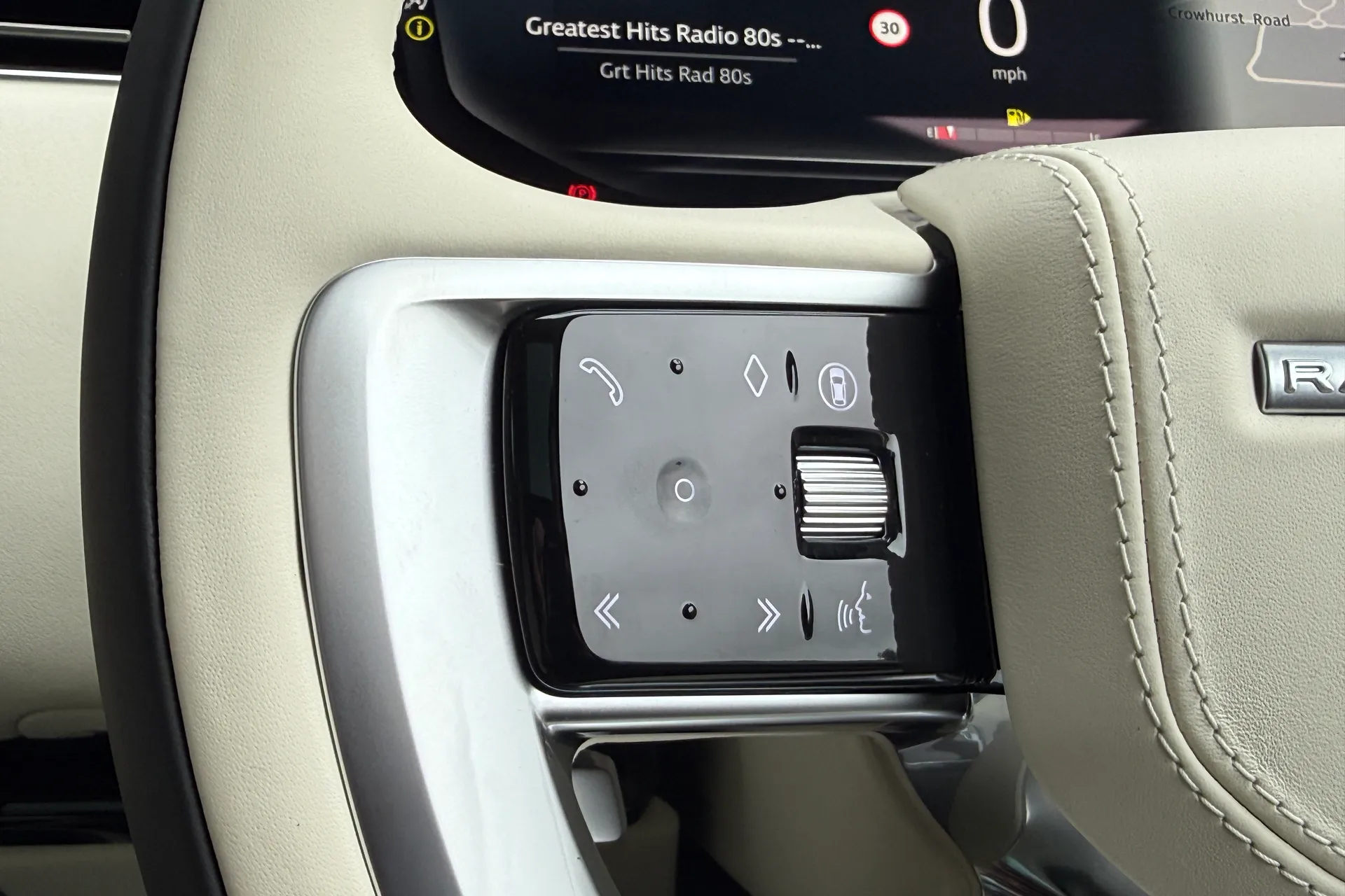 LAND ROVER RANGE ROVER thumbnail image number 24