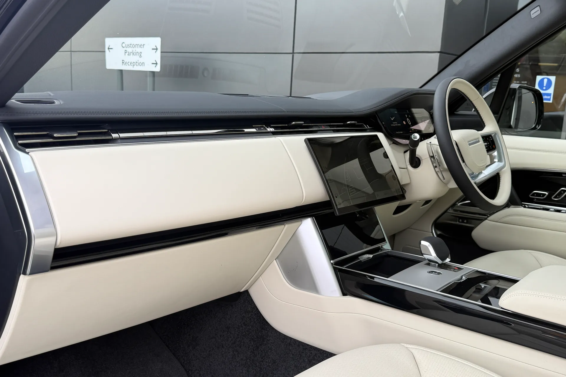 LAND ROVER RANGE ROVER thumbnail image number 56