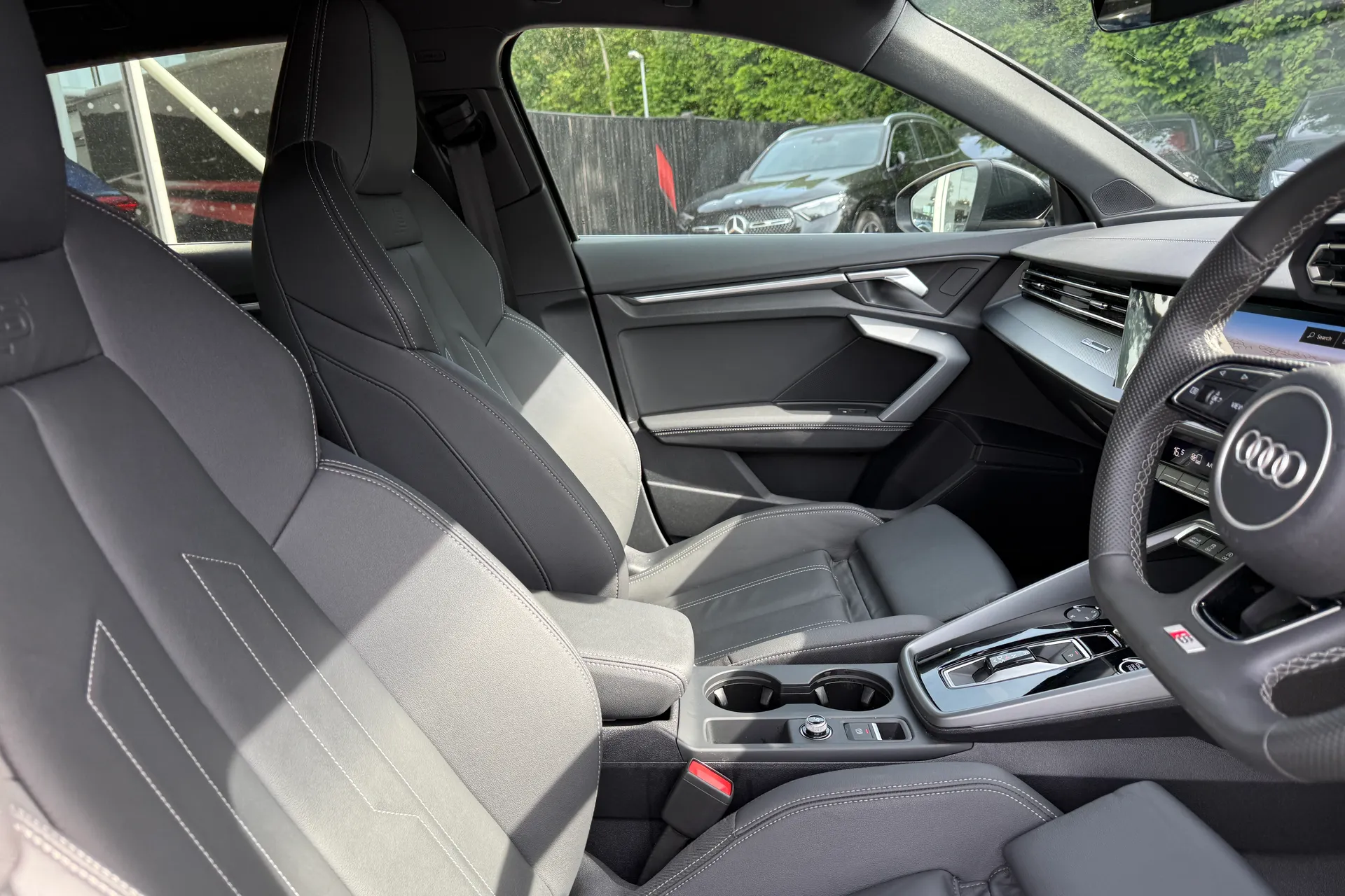 Audi A3 thumbnail image number 31