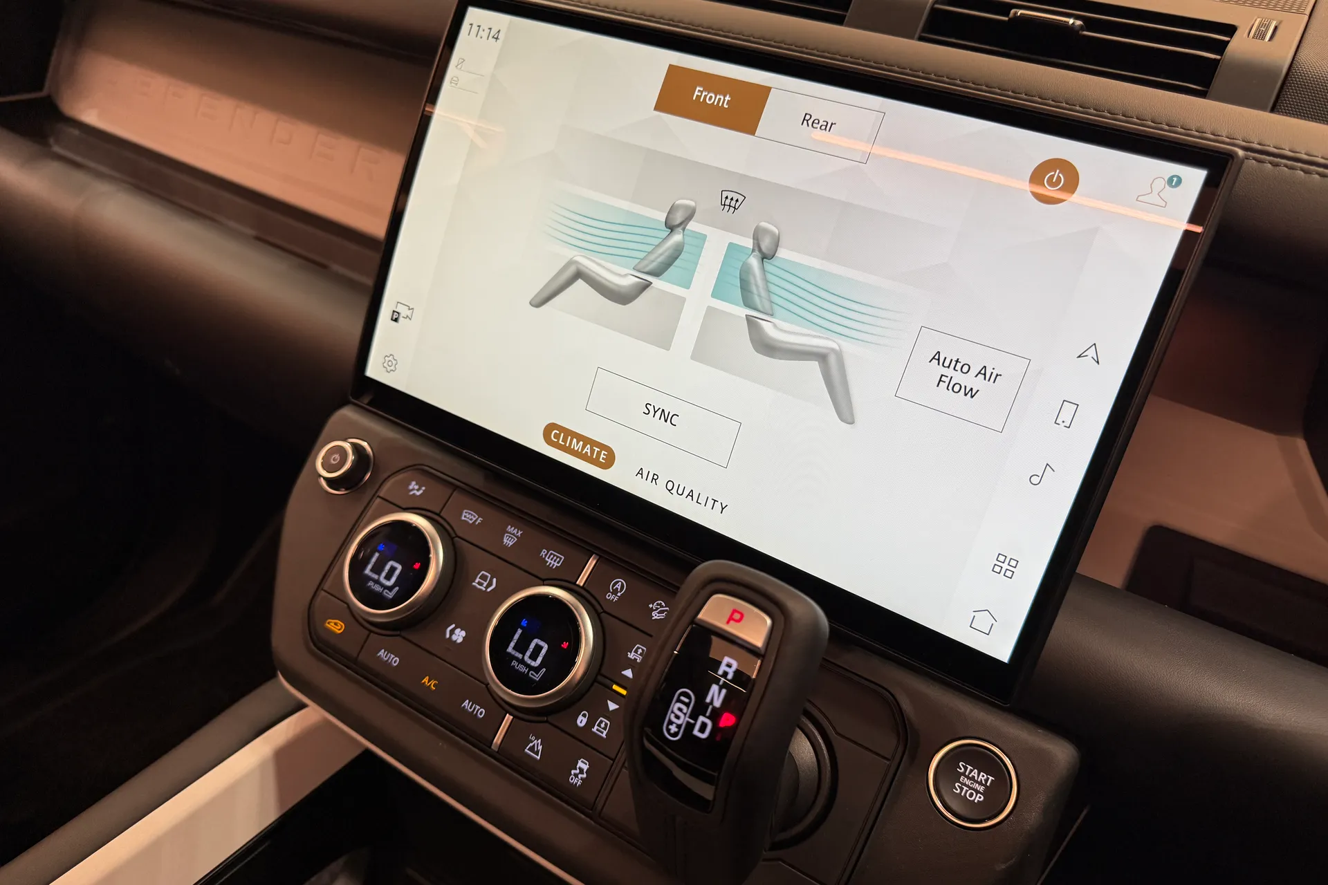 LAND ROVER Defender 130 thumbnail image number 47