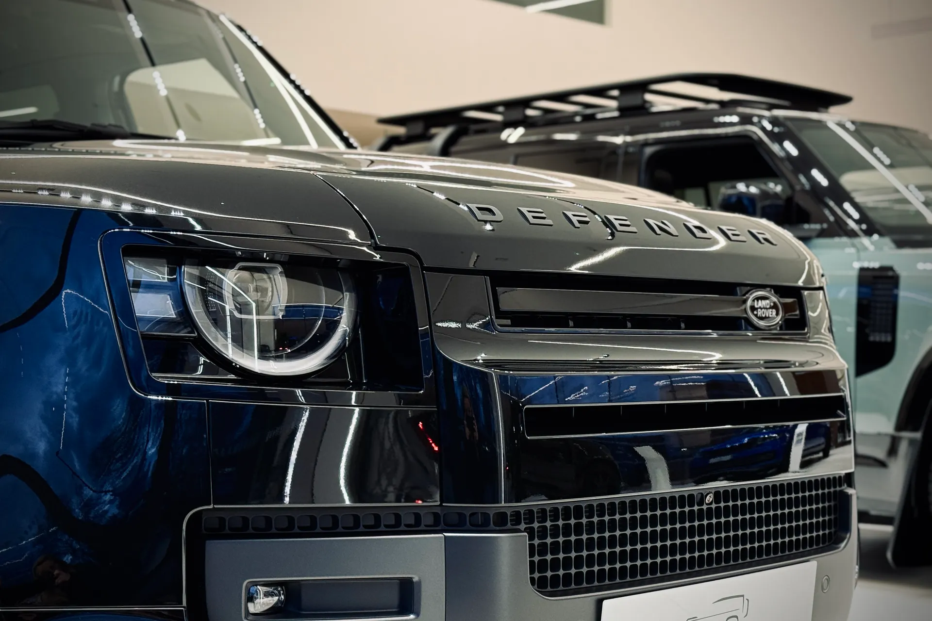 LAND ROVER Defender 130 thumbnail image number 12