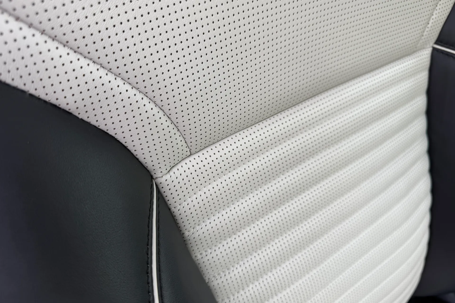 LAND ROVER DISCOVERY thumbnail image number 39