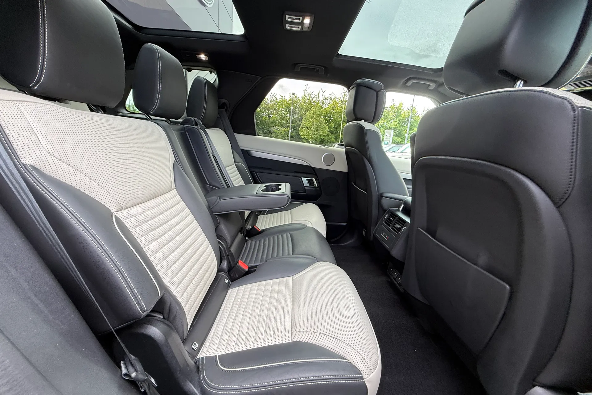 LAND ROVER DISCOVERY thumbnail image number 45