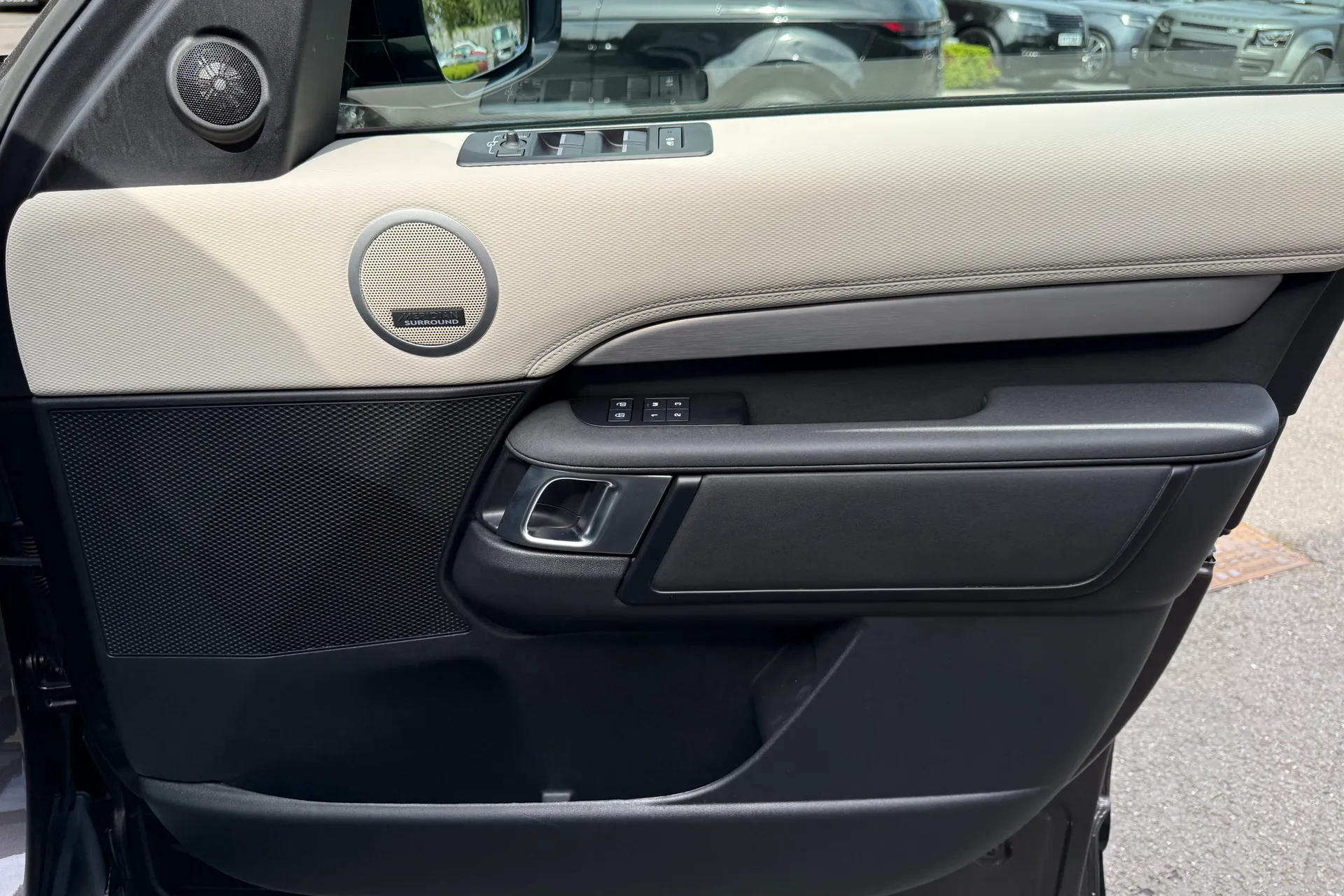 LAND ROVER DISCOVERY thumbnail image number 56